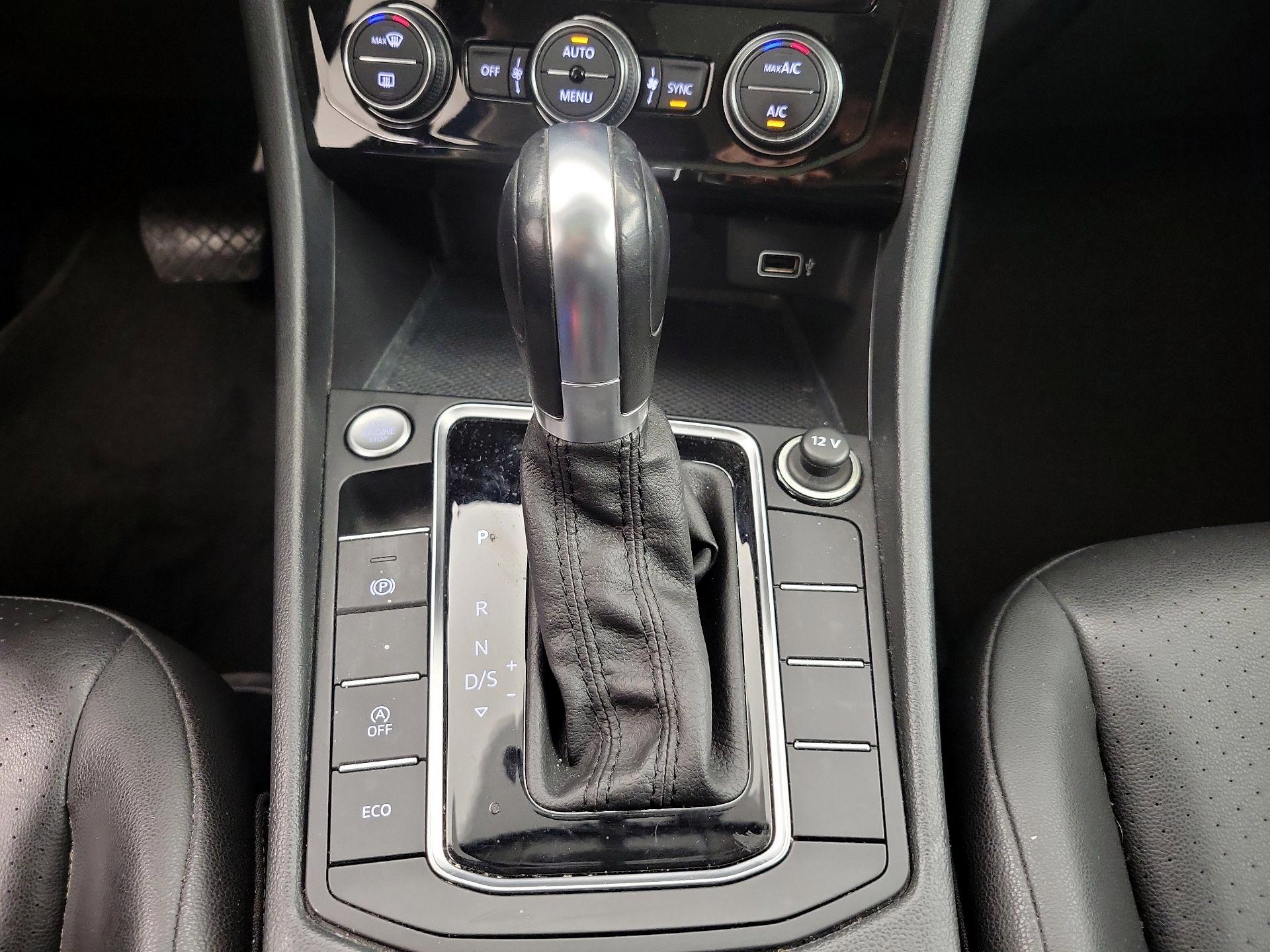 Thumbnail: 2019 Volkswagen Jetta - 17