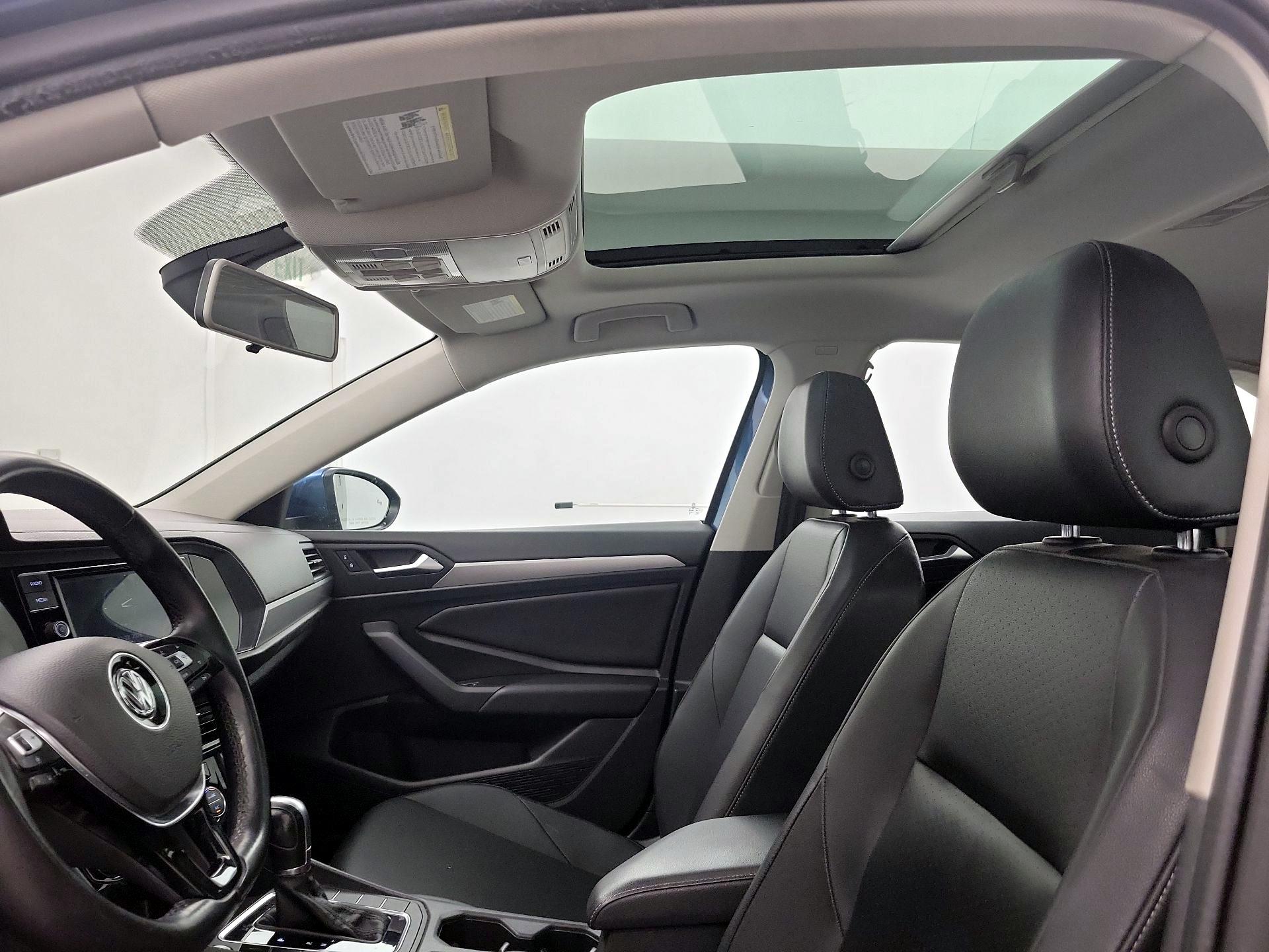 Thumbnail: 2019 Volkswagen Jetta - 19