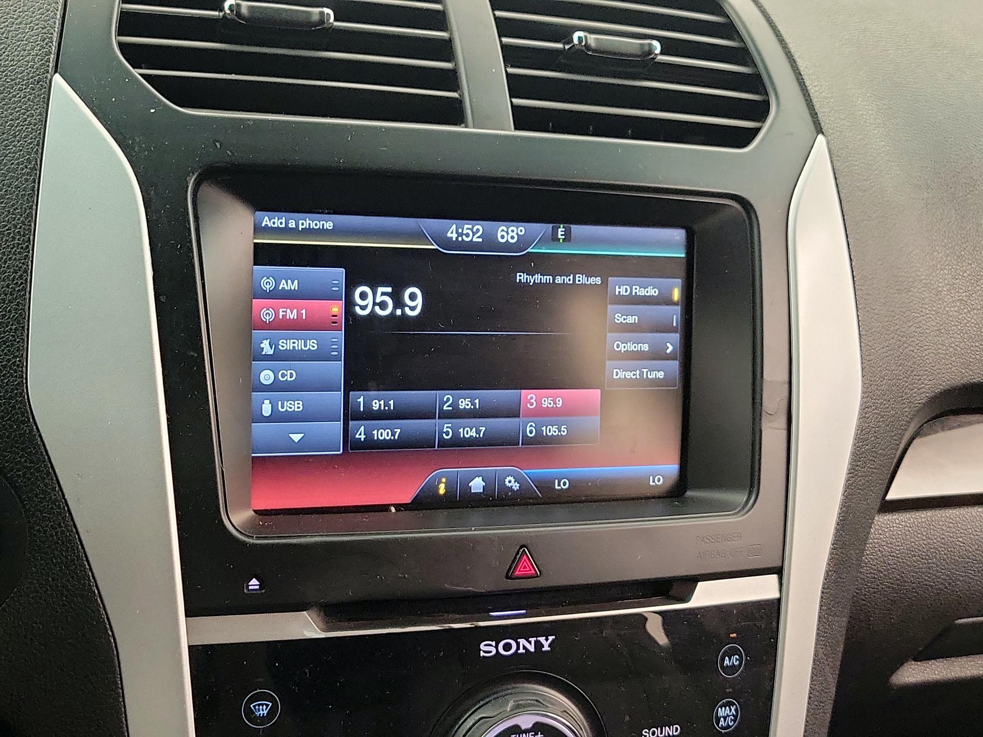 Thumbnail: 2014 Ford Explorer - 16