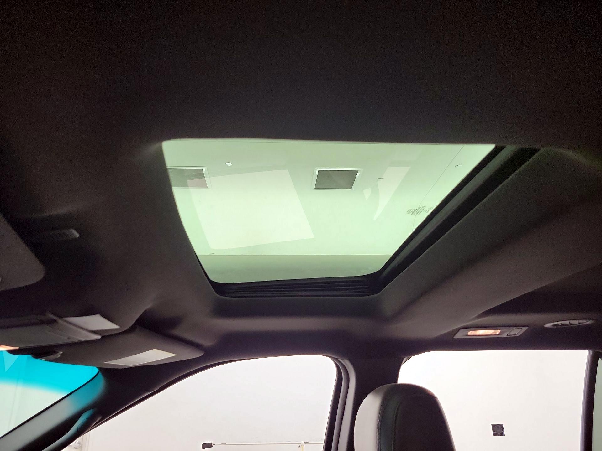 Thumbnail: 2014 Ford Explorer - 20