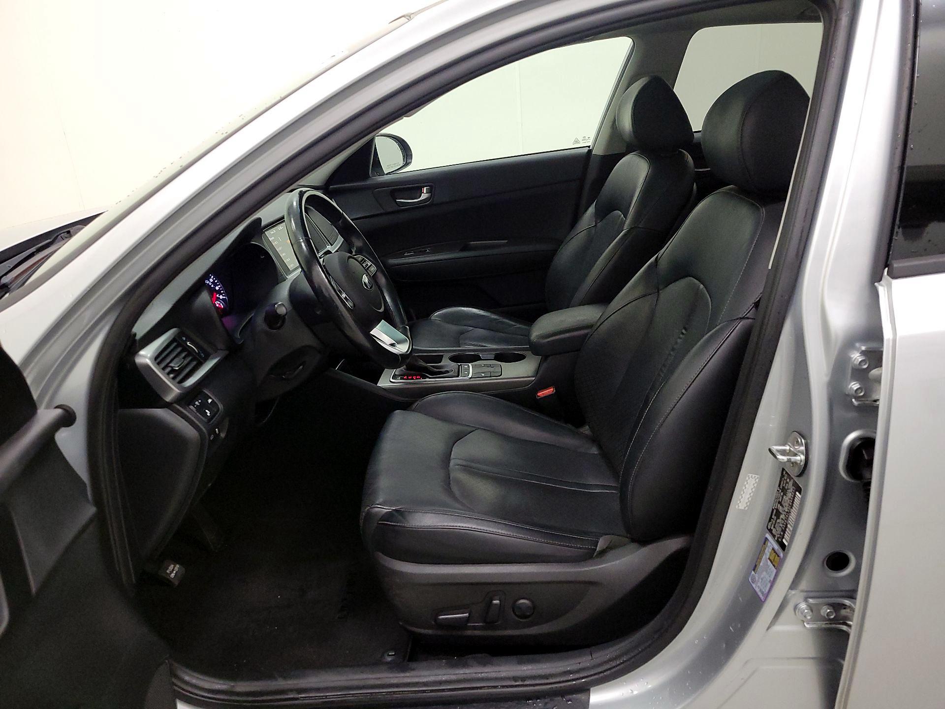 Thumbnail: 2020 Kia Optima - 11