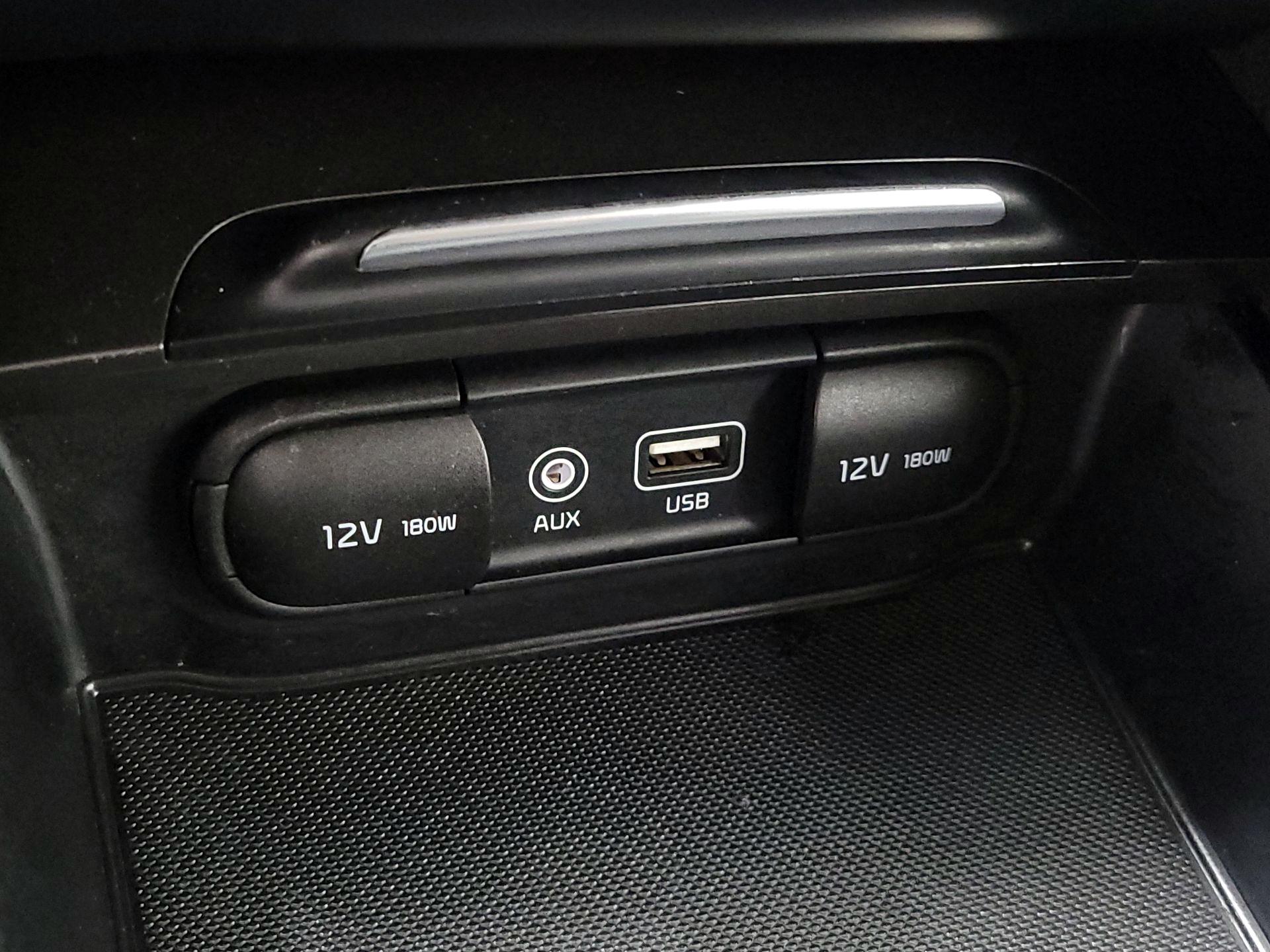 Thumbnail: 2020 Kia Optima - 18