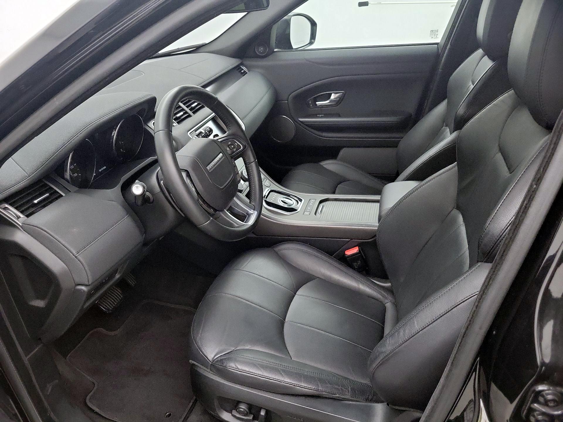 Thumbnail: 2018 Land Rover Range Rover Evoque - 11