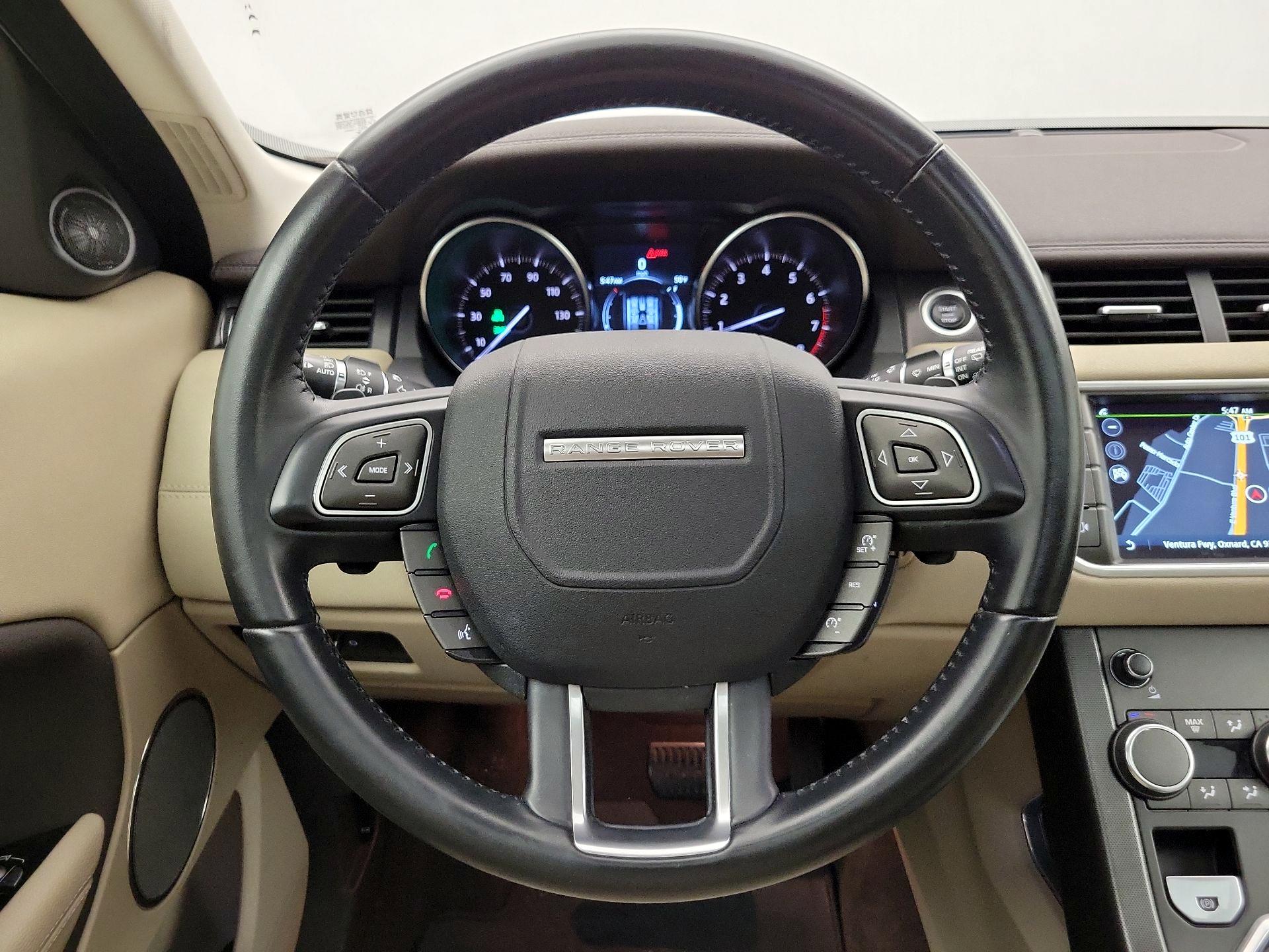 Thumbnail: 2019 Land Rover Range Rover Evoque - 10