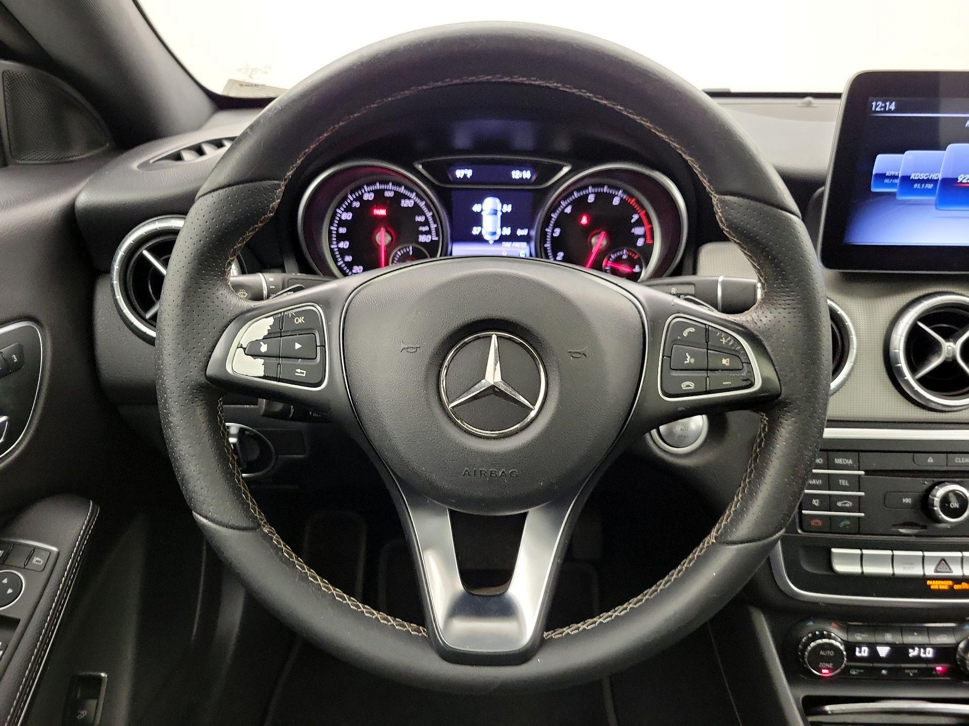 Thumbnail: 2018 Mercedes-Benz CLA - 10