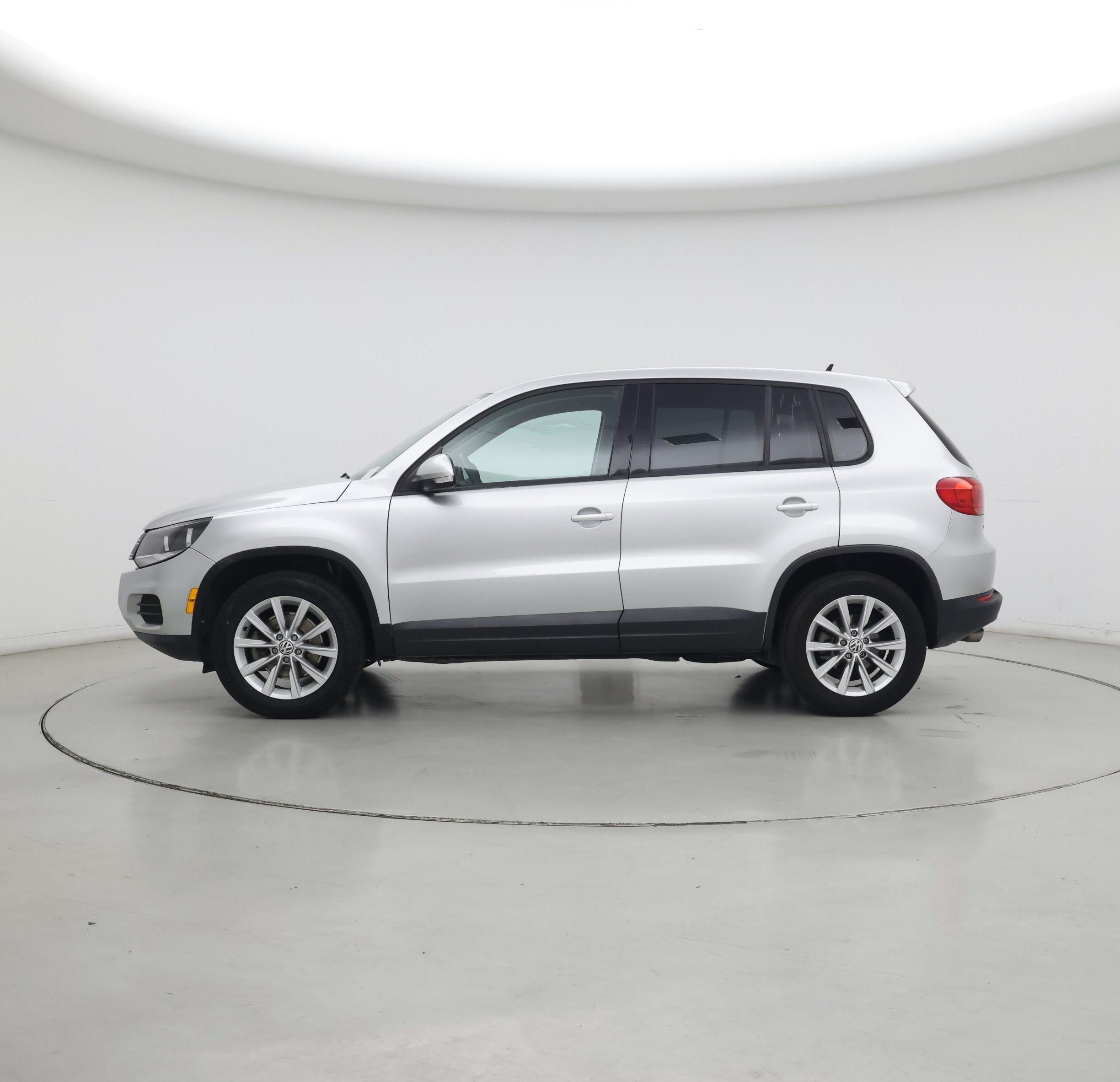 Thumbnail: 2017 Volkswagen Tiguan - 3