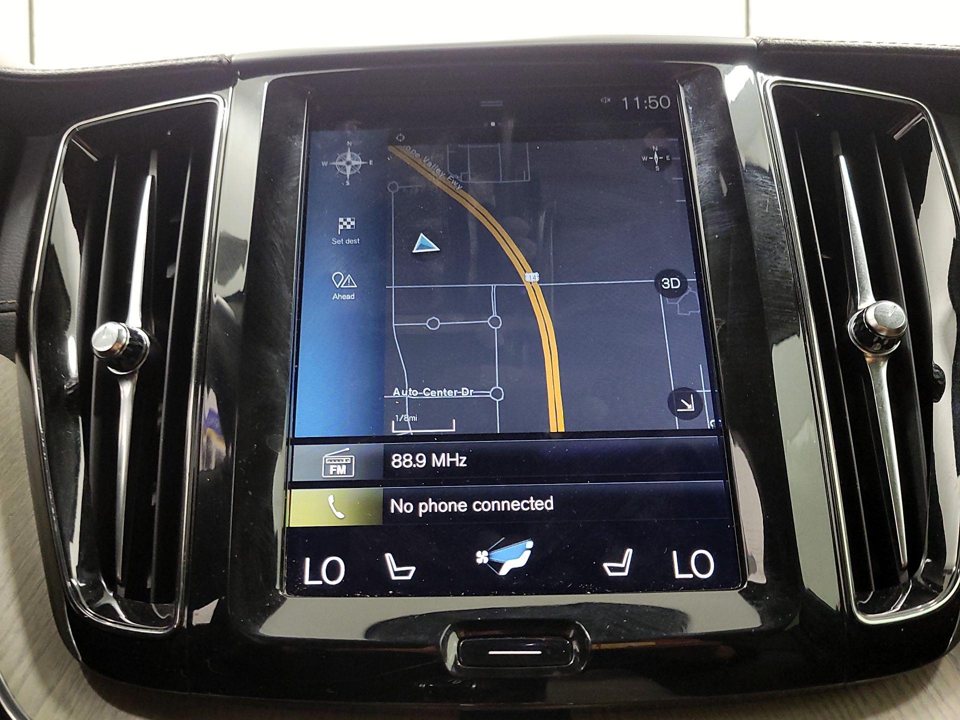 Thumbnail: 2018 Volvo XC60 - 14