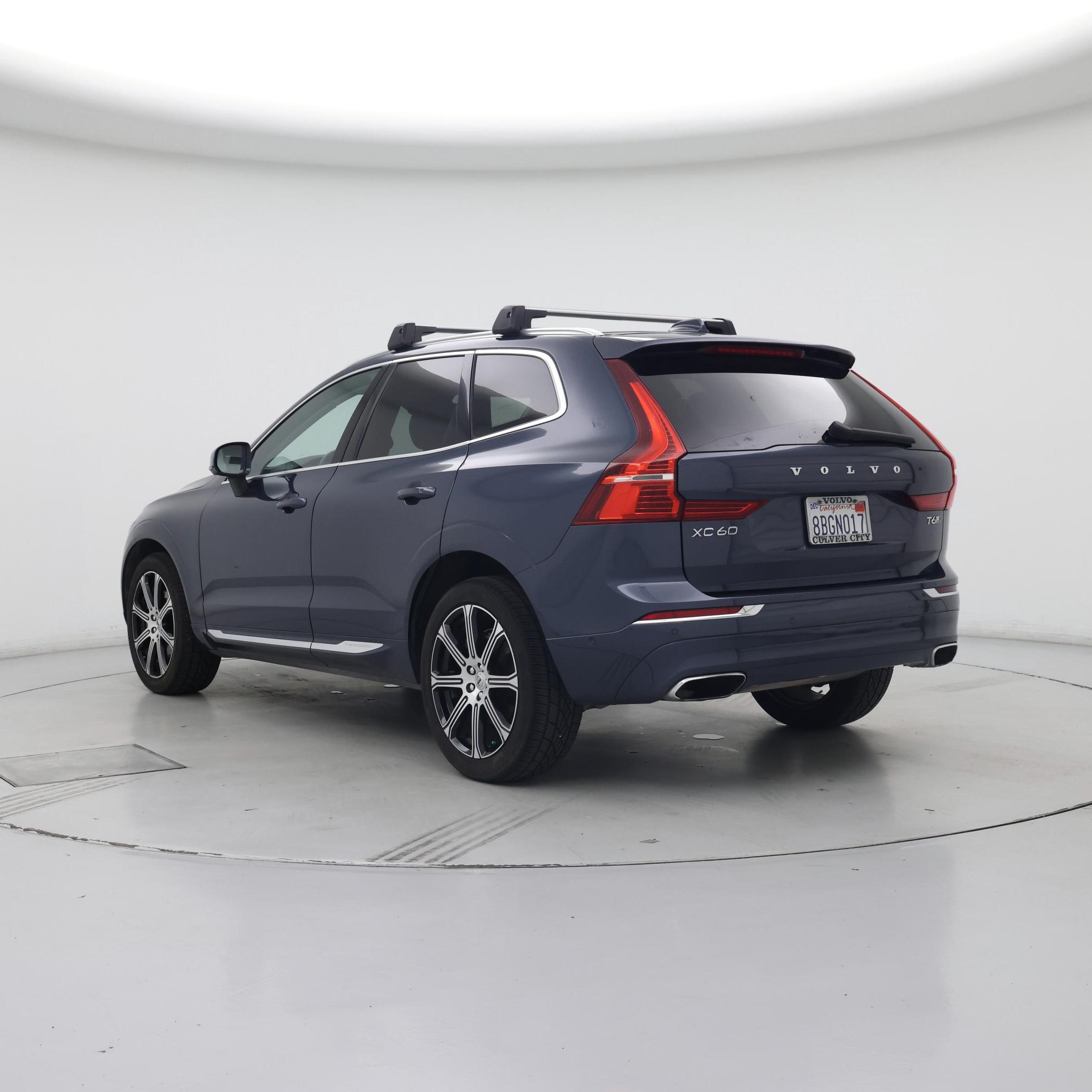Thumbnail: 2018 Volvo XC60 - 2