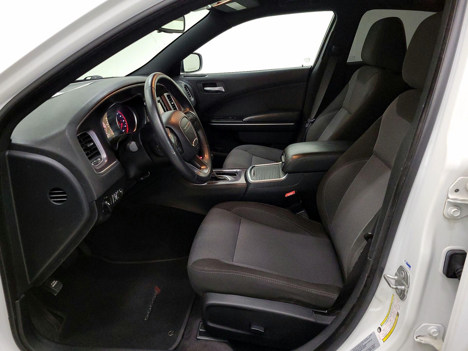 Thumbnail: 2017 Dodge Charger - 11