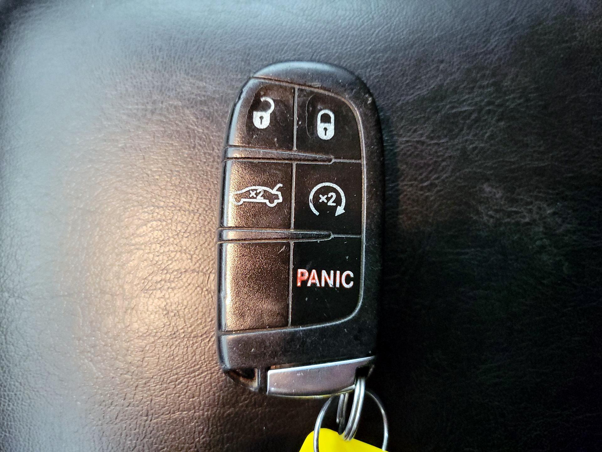 Thumbnail: 2017 Dodge Charger - 20