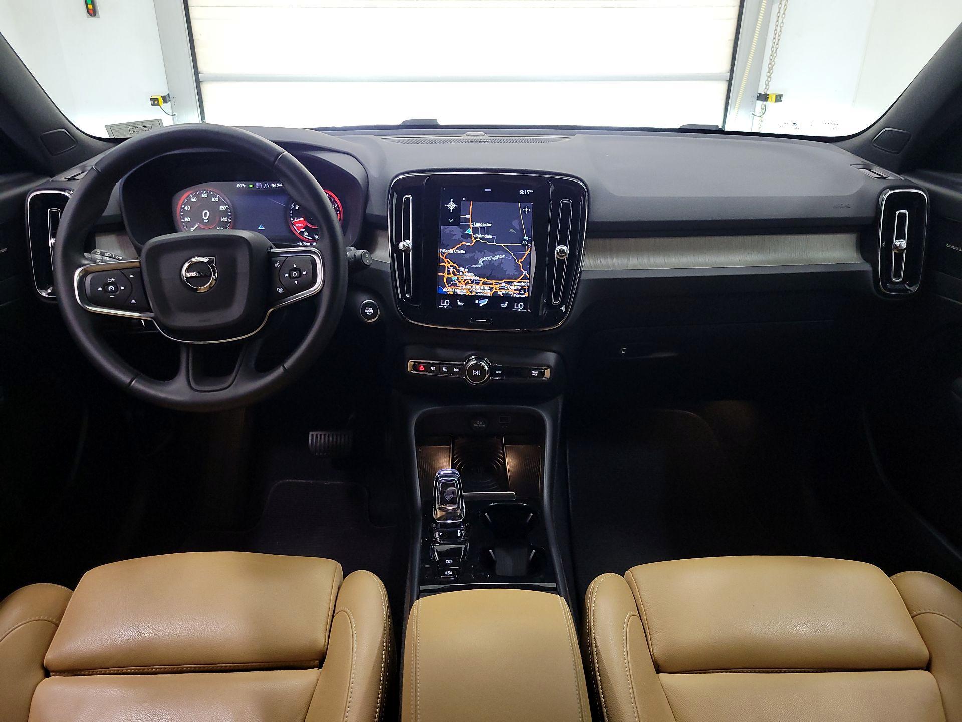 Thumbnail: 2019 Volvo XC40 - 9