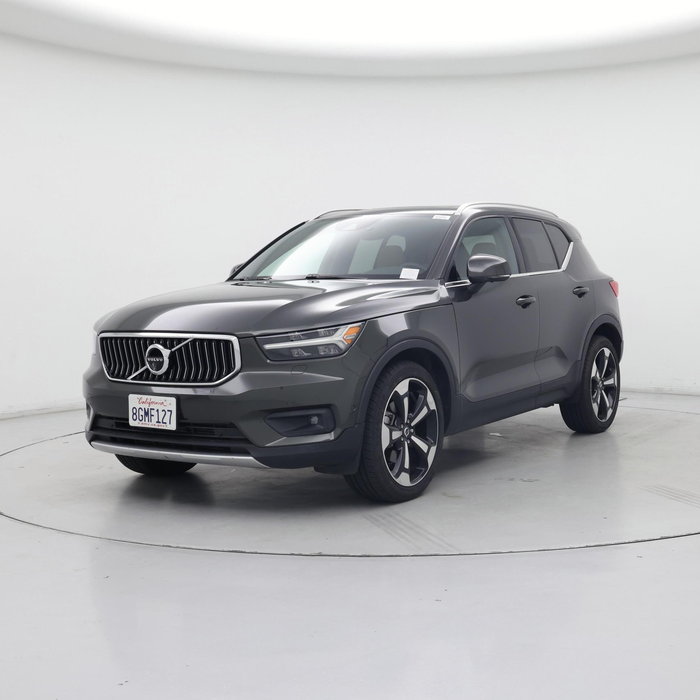 Thumbnail: 2019 Volvo XC40 - 4
