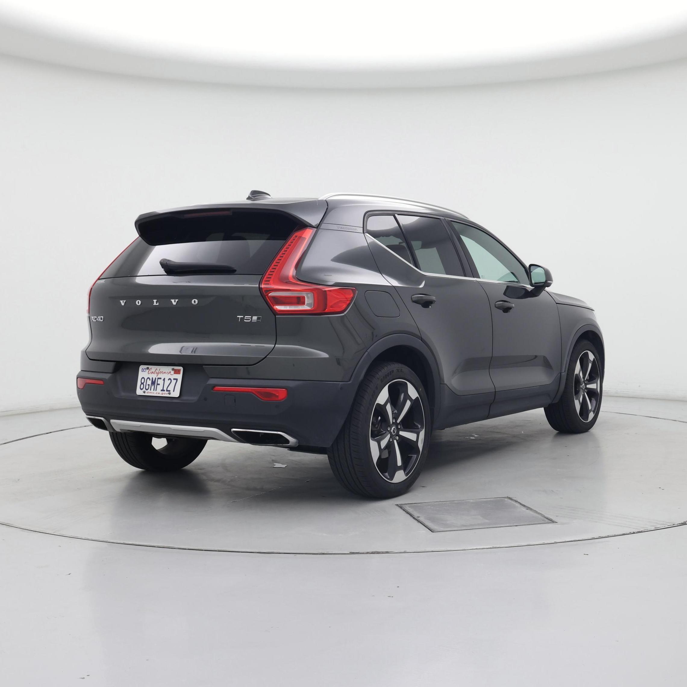 Thumbnail: 2019 Volvo XC40 - 8