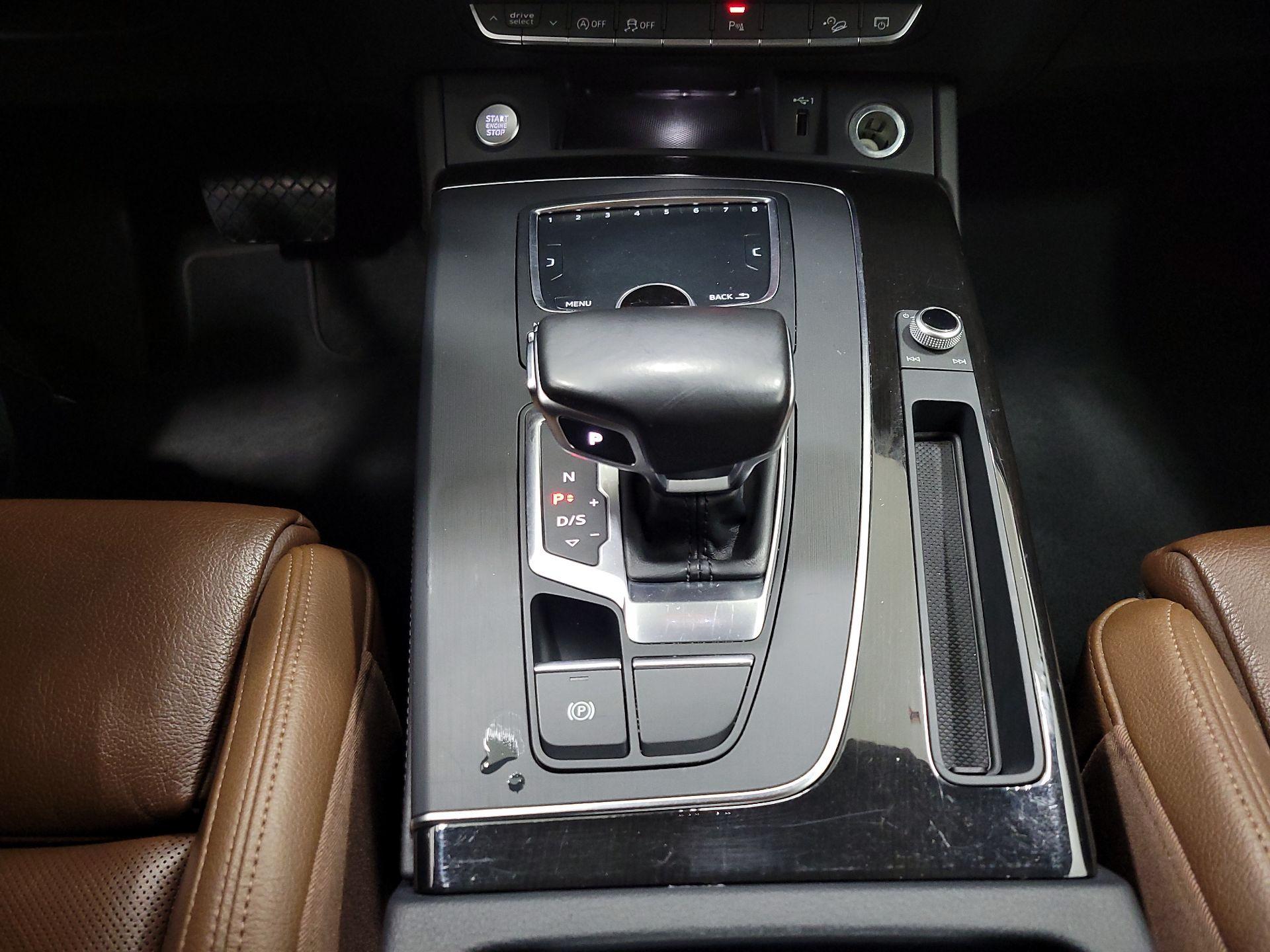 Thumbnail: 2018 Audi Q5 - 18