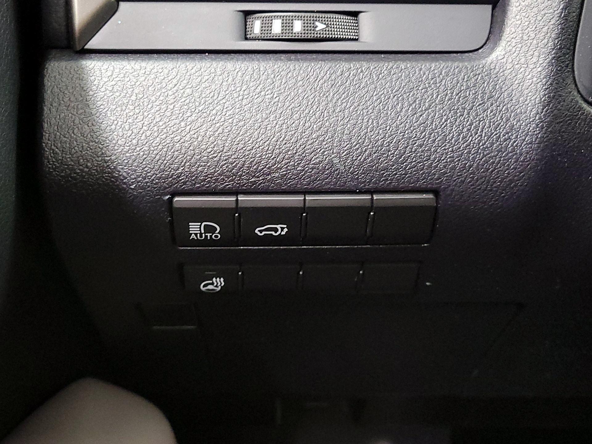 Thumbnail: 2017 Lexus RX - 13