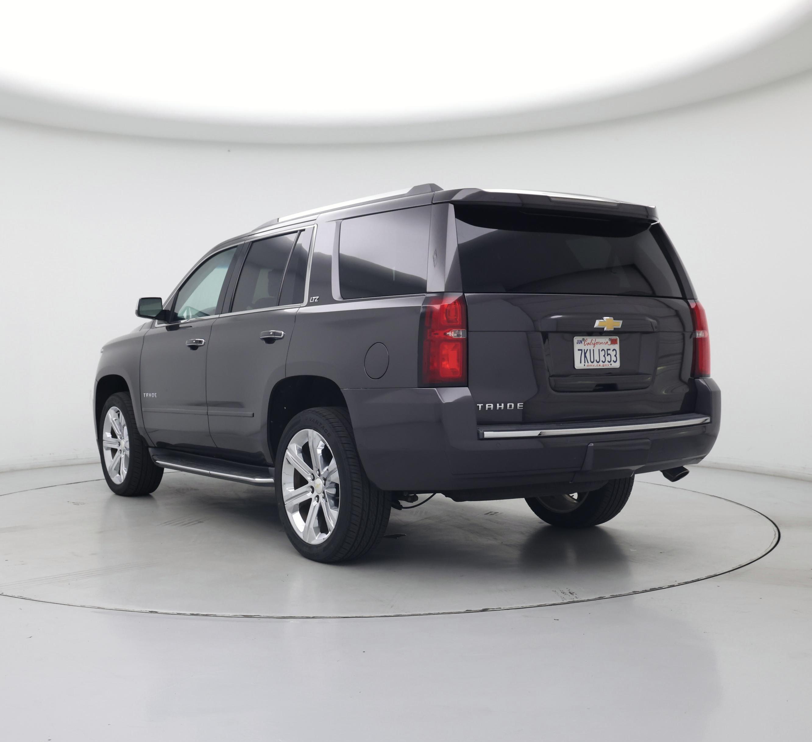 Thumbnail: 2015 Chevrolet Tahoe - 2