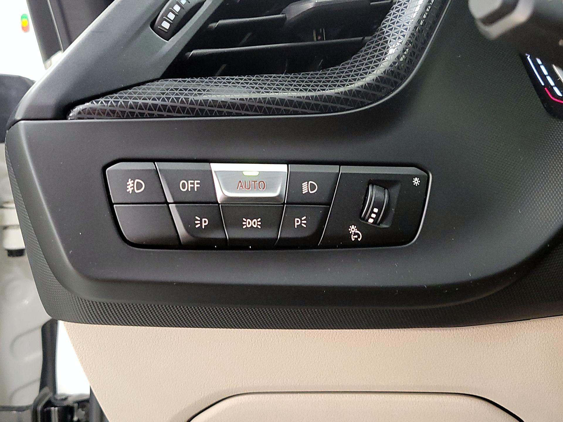 Thumbnail: 2021 BMW 2 Series - 13