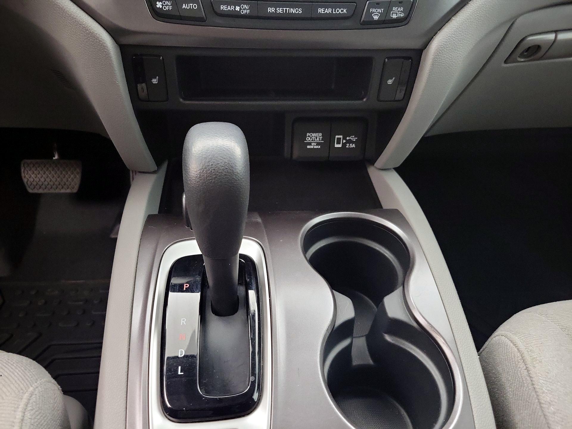 Thumbnail: 2020 Honda Pilot - 17