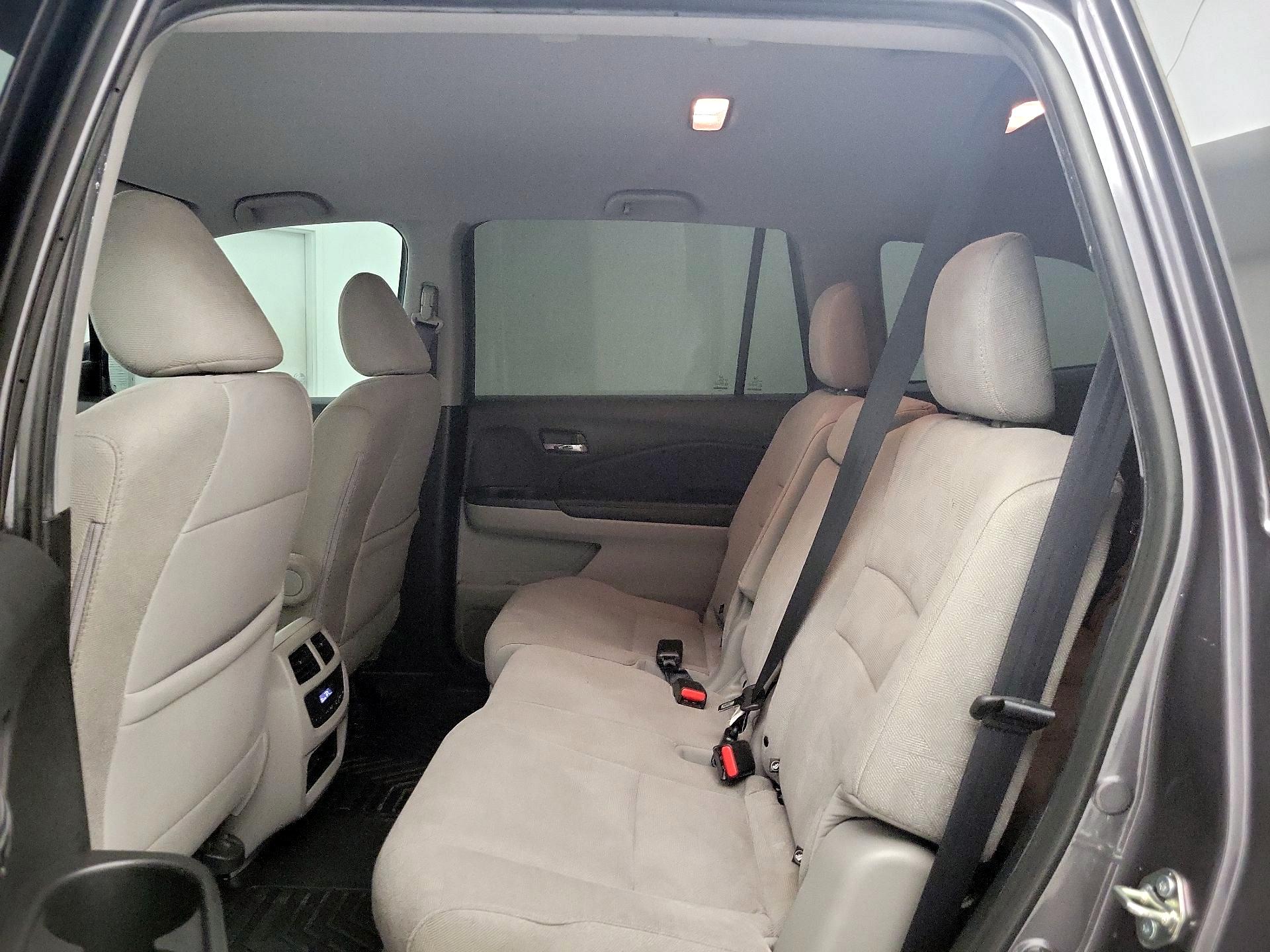 Thumbnail: 2020 Honda Pilot - 19