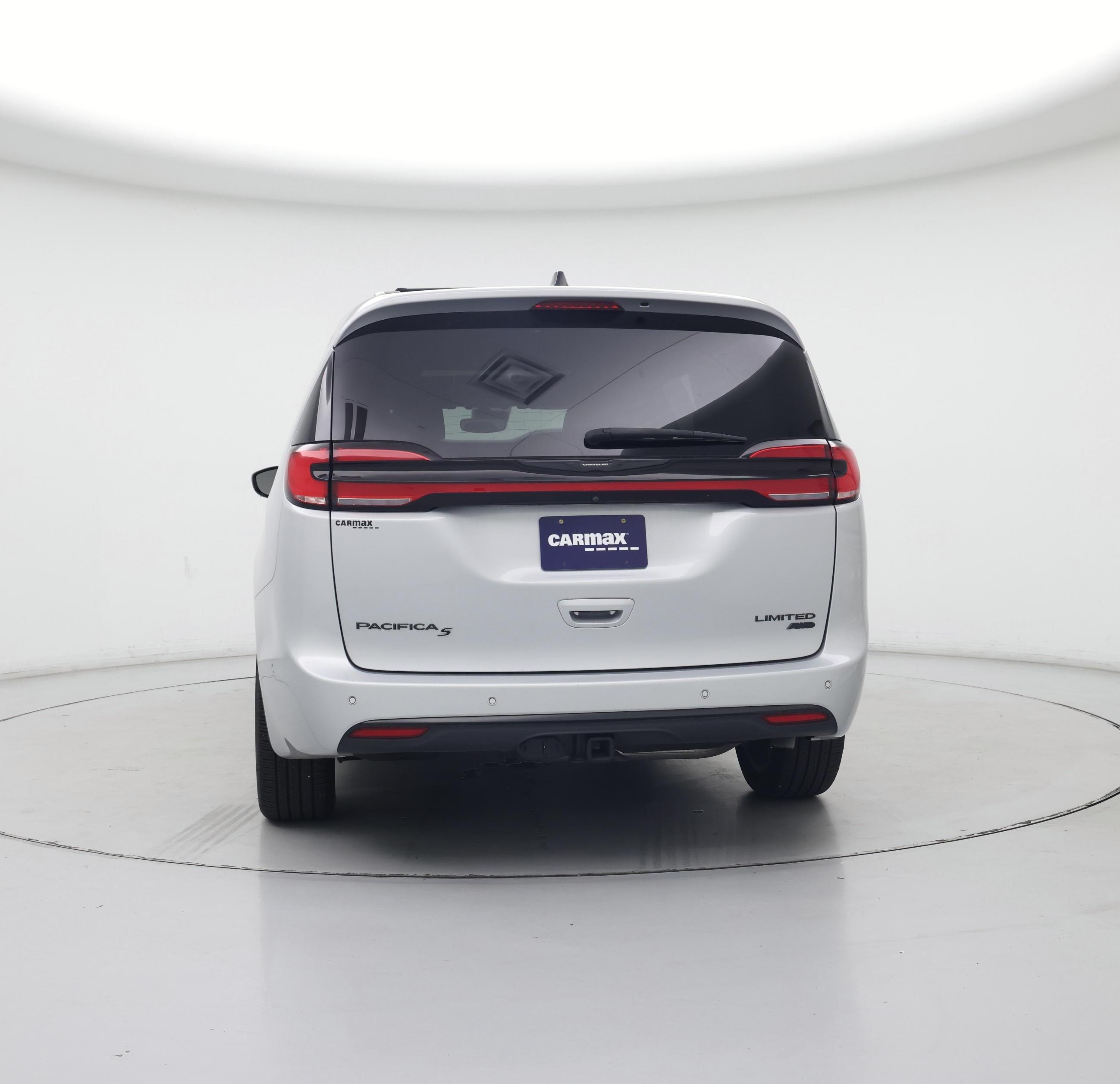 Thumbnail: 2023 Chrysler Pacifica - 6