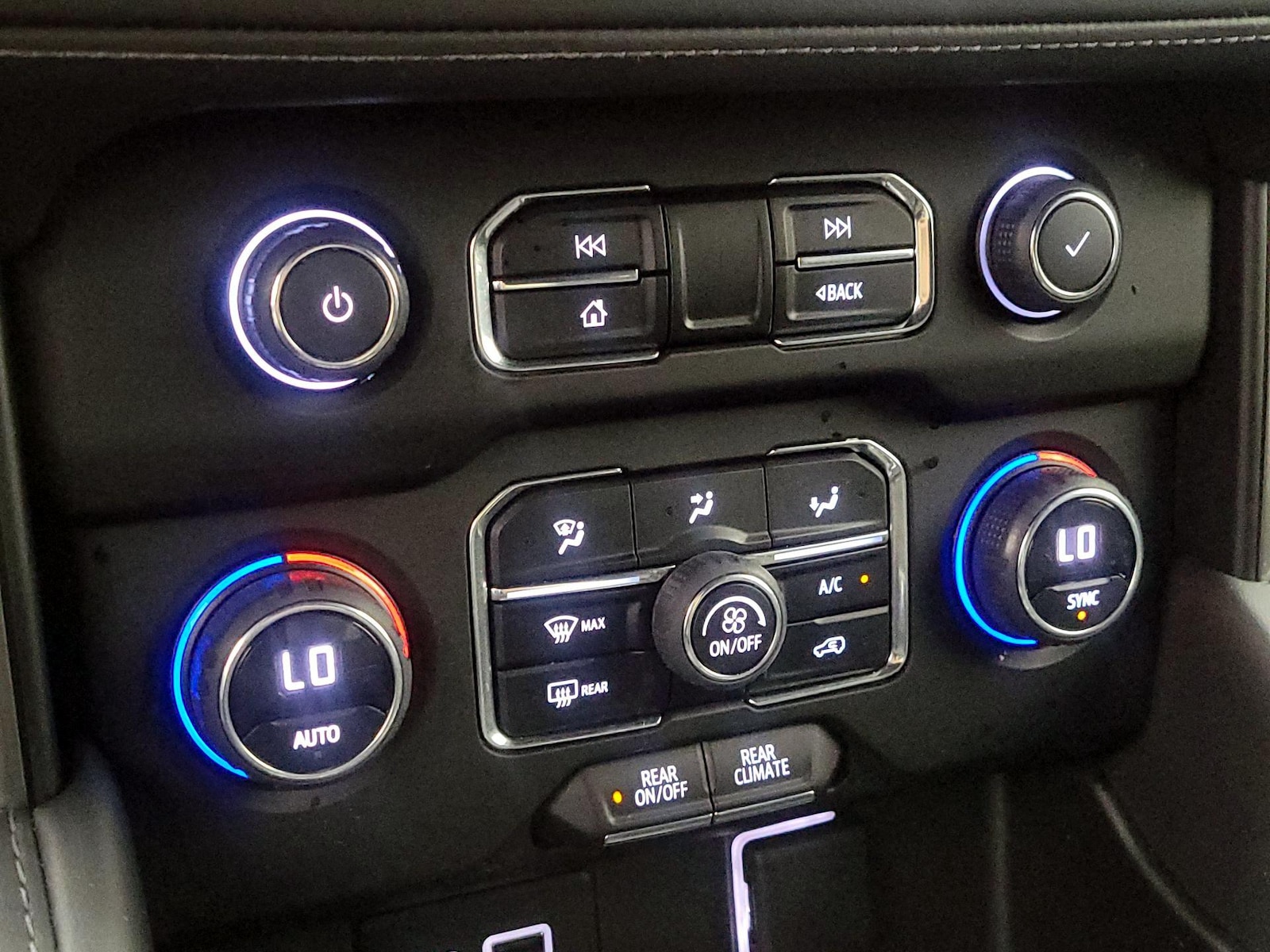 2023 Chevrolet Tahoe LS - Photo 17