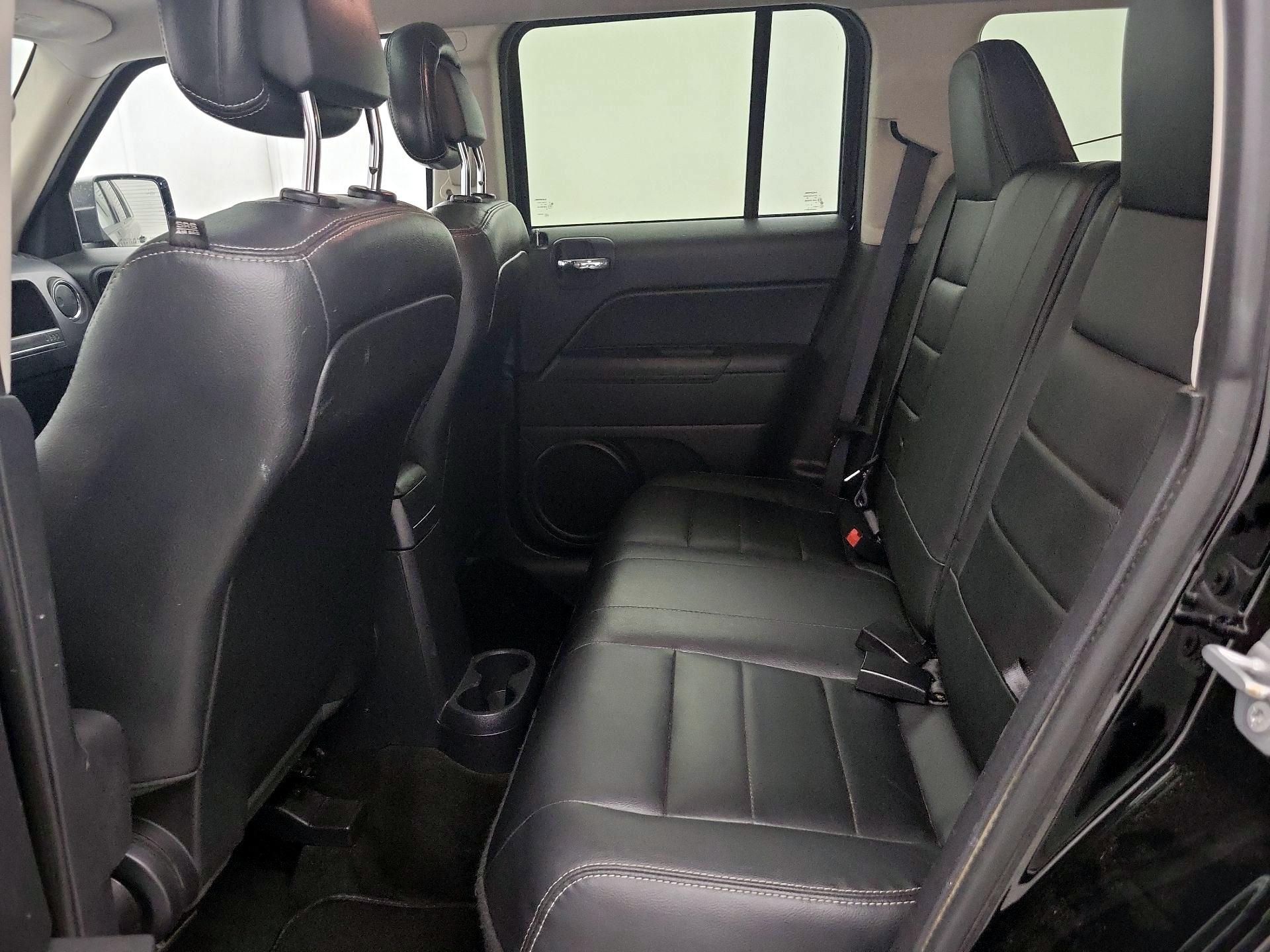 Thumbnail: 2016 Jeep Patriot - 19