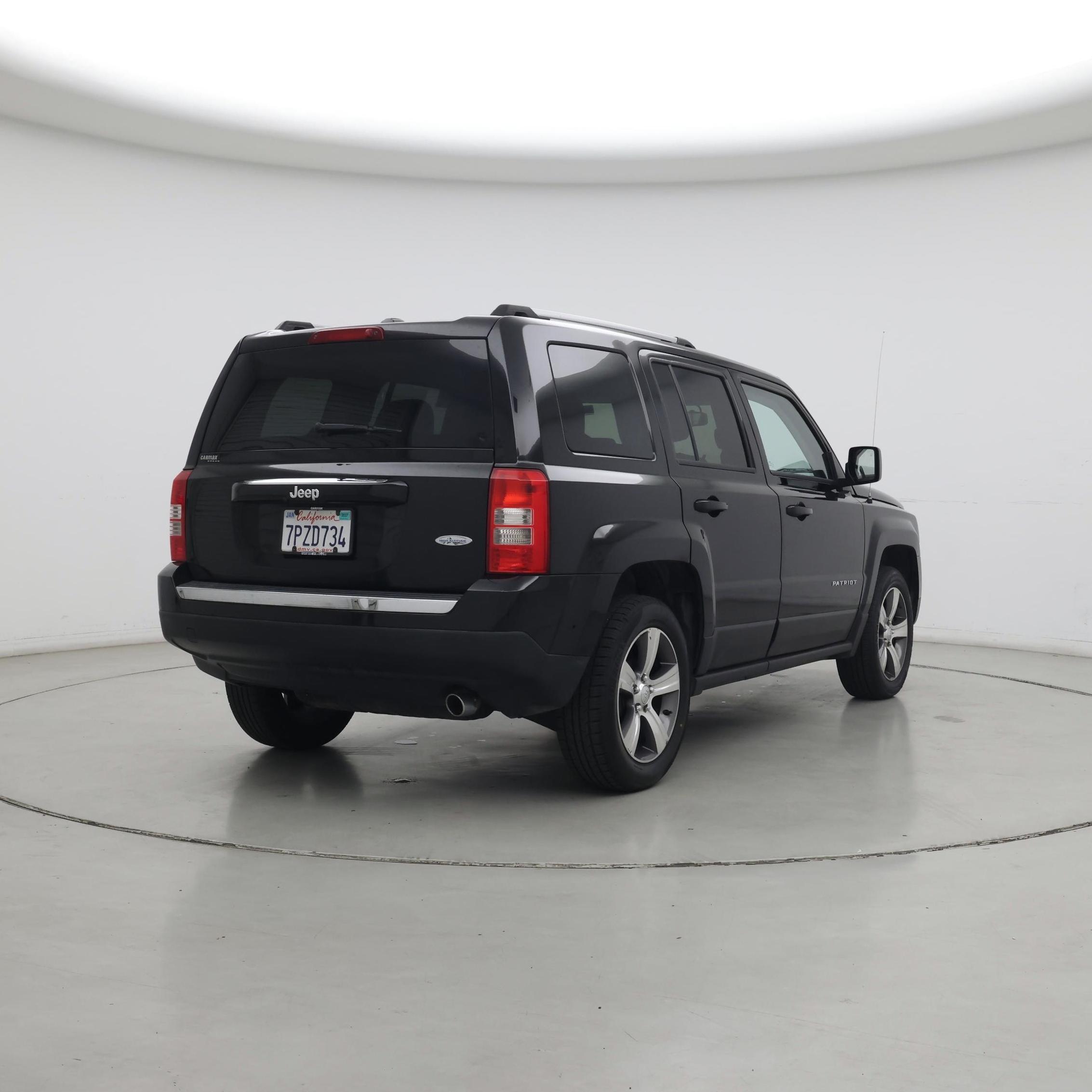 Thumbnail: 2016 Jeep Patriot - 8