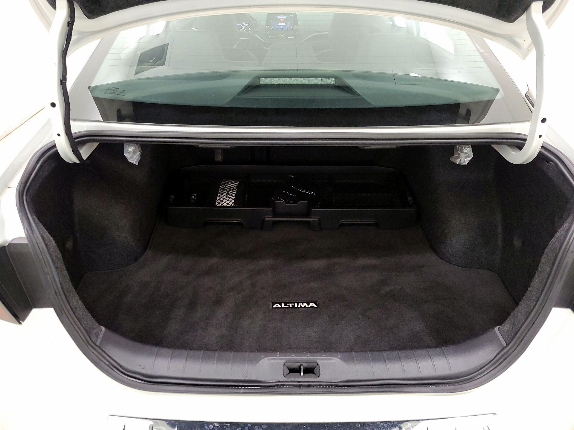 Thumbnail: 2022 Nissan Altima - 20