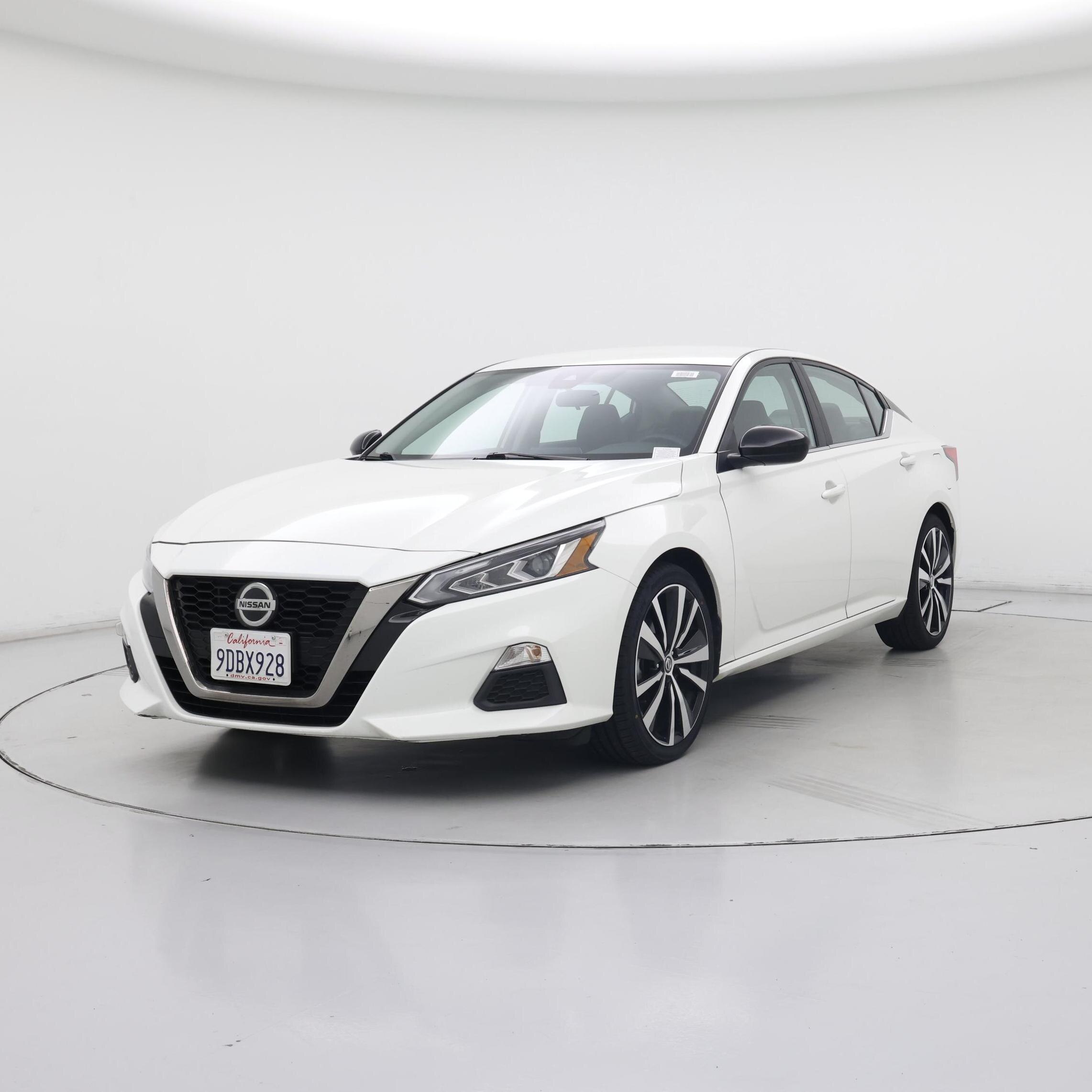 Thumbnail: 2022 Nissan Altima - 4