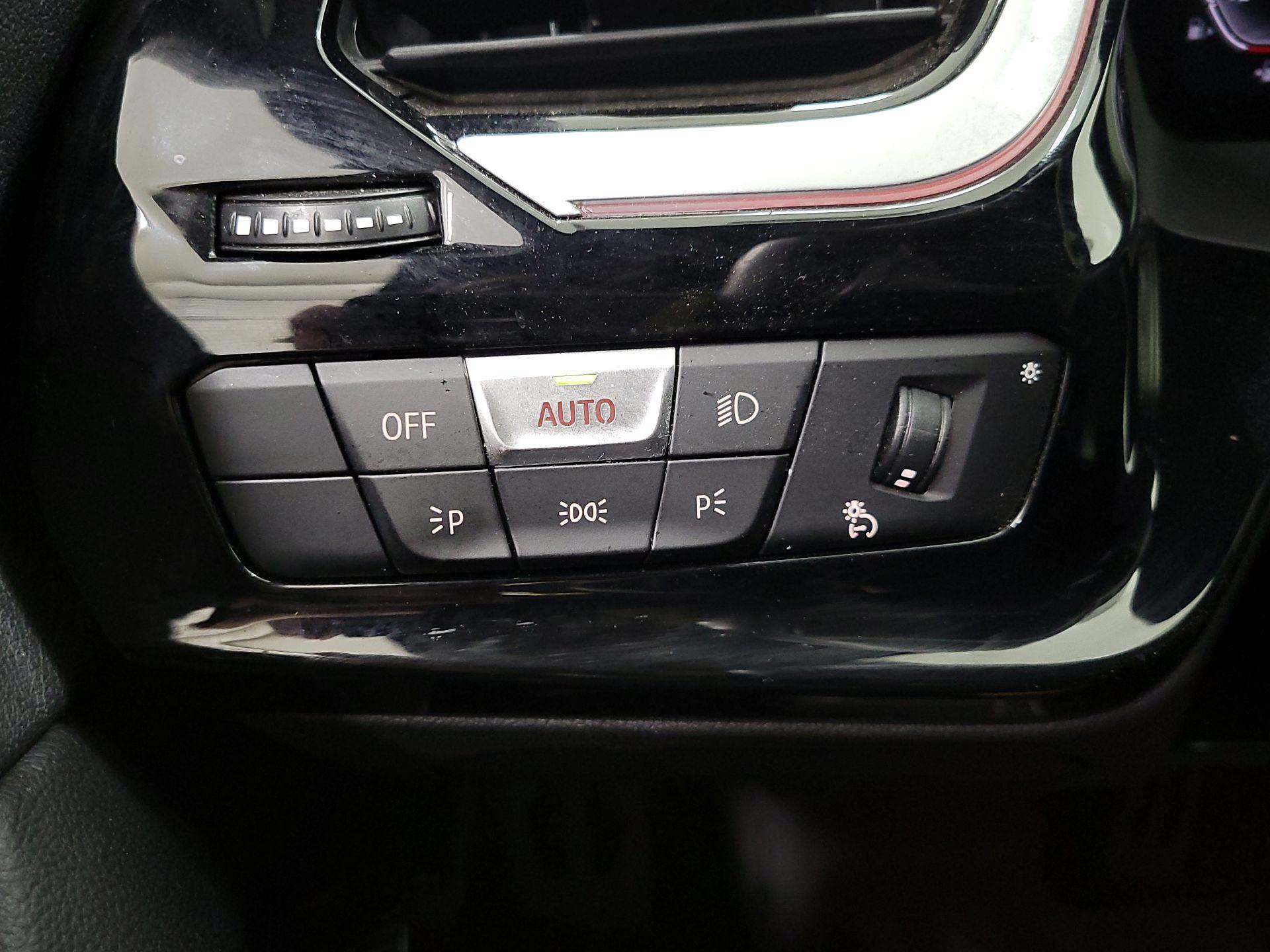 Thumbnail: 2025 BMW Z4 - 13