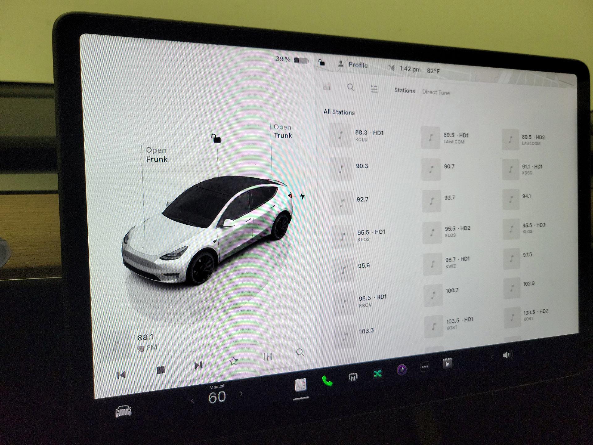Thumbnail: 2023 Tesla Model Y - 15