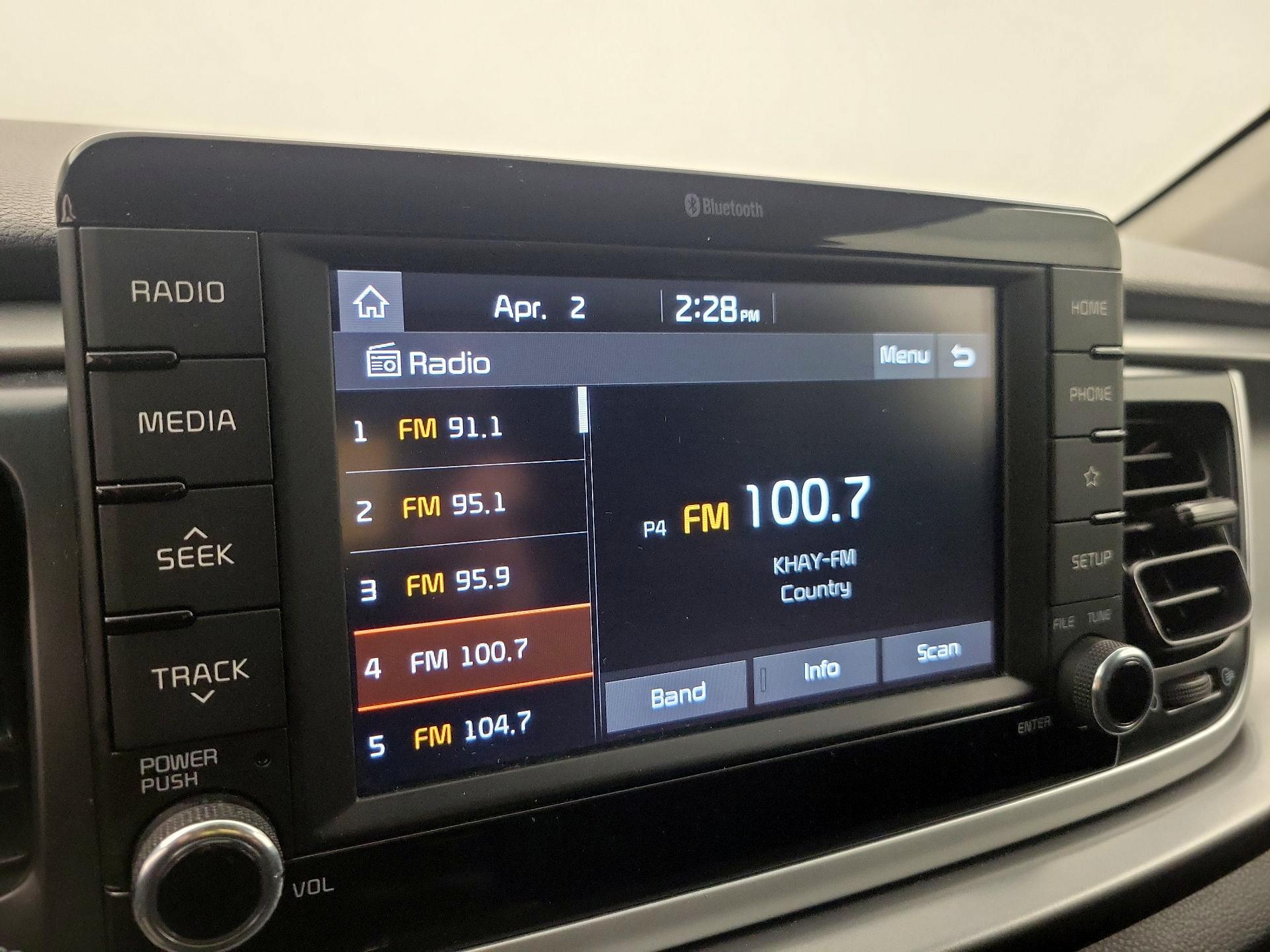 Thumbnail: 2020 Kia Rio5 - 15