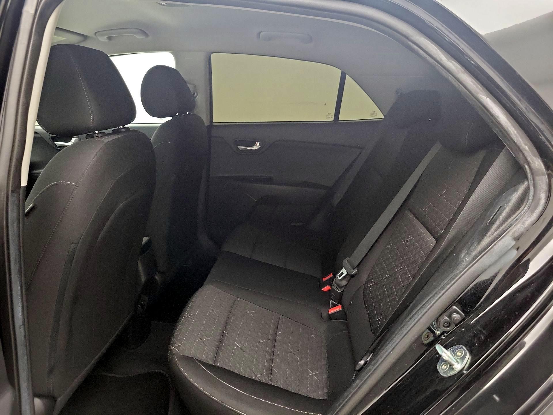 Thumbnail: 2020 Kia Rio5 - 19