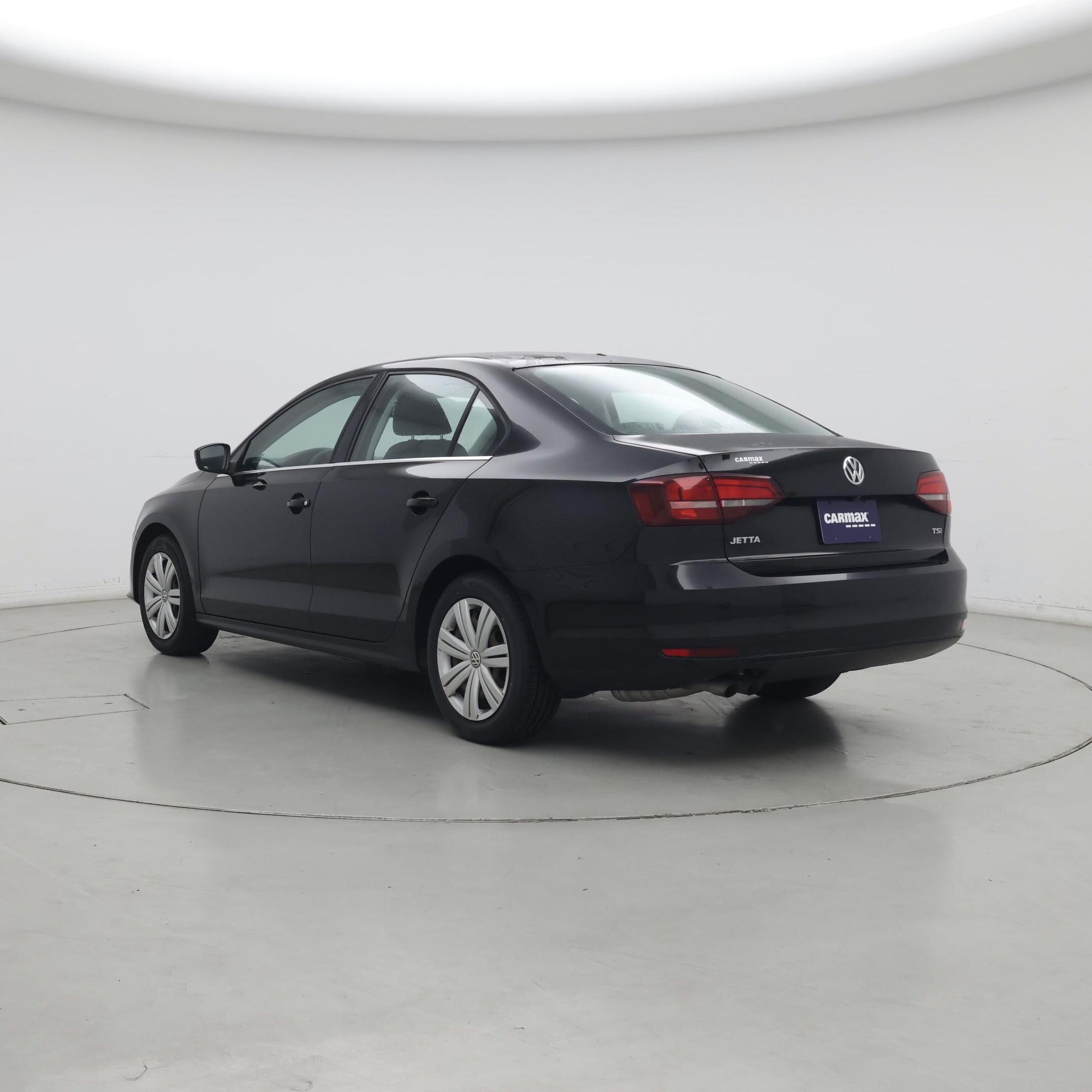 Thumbnail: 2017 Volkswagen Jetta - 2