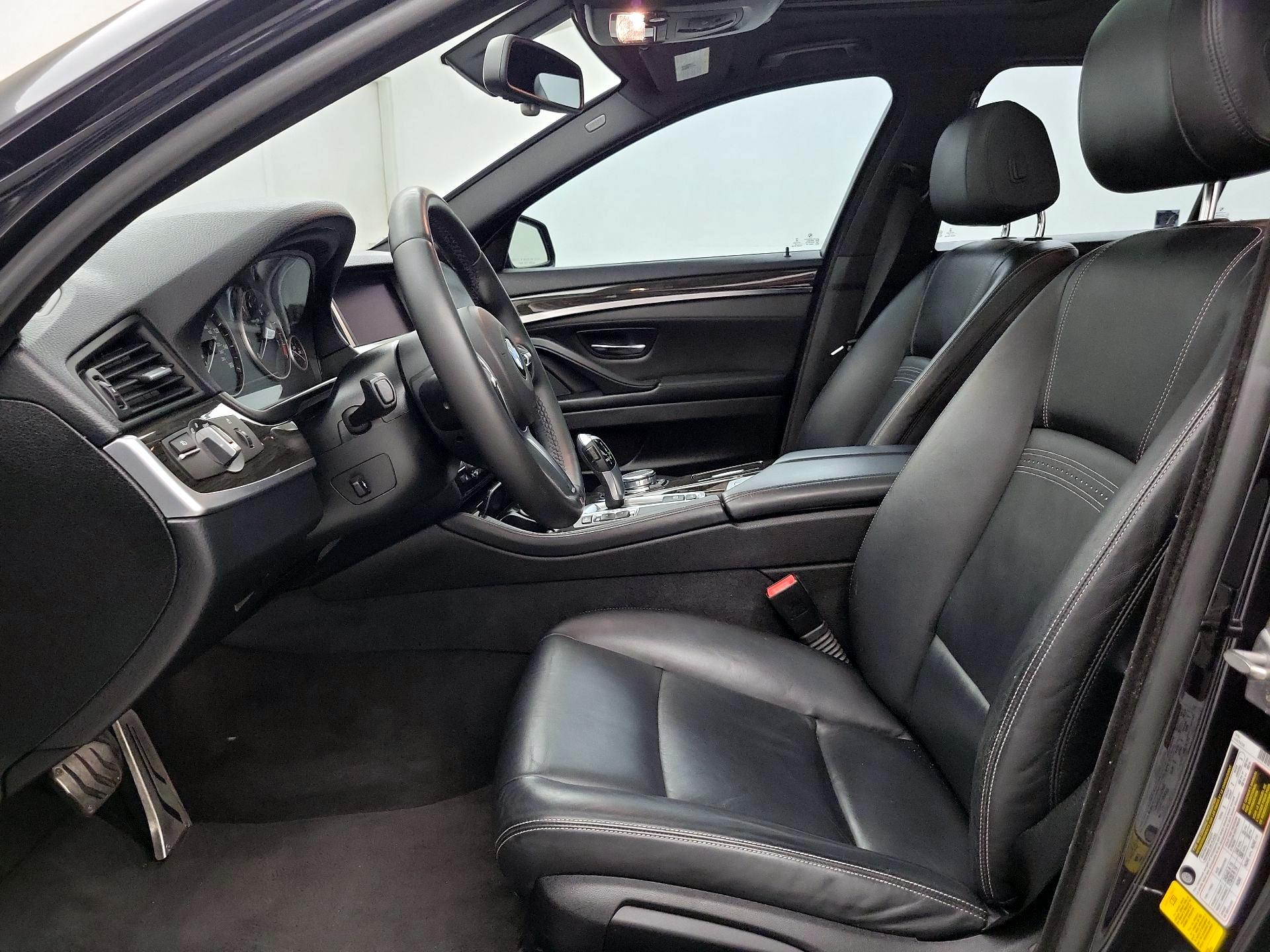 Thumbnail: 2015 BMW 5 Series - 11