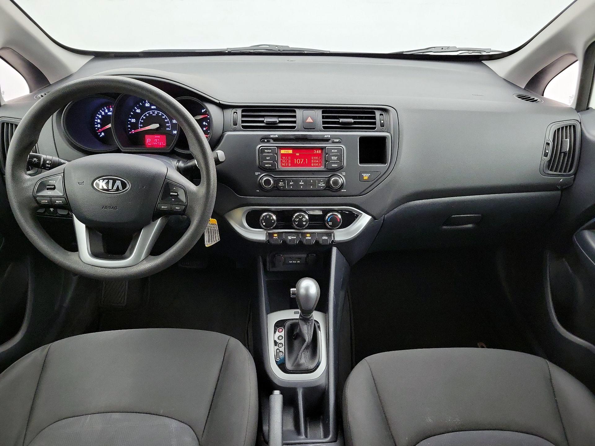 Thumbnail: 2015 Kia Rio - 9