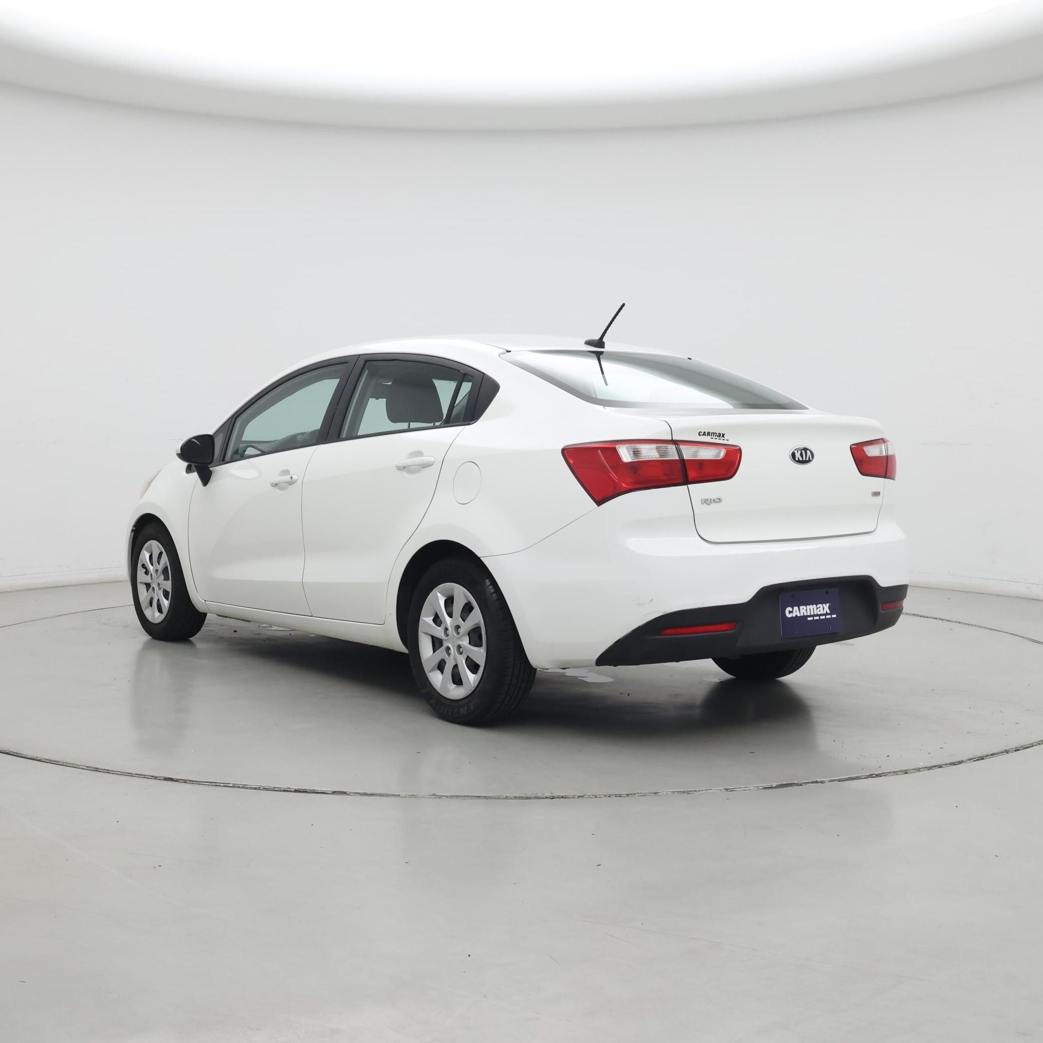 Thumbnail: 2015 Kia Rio - 2