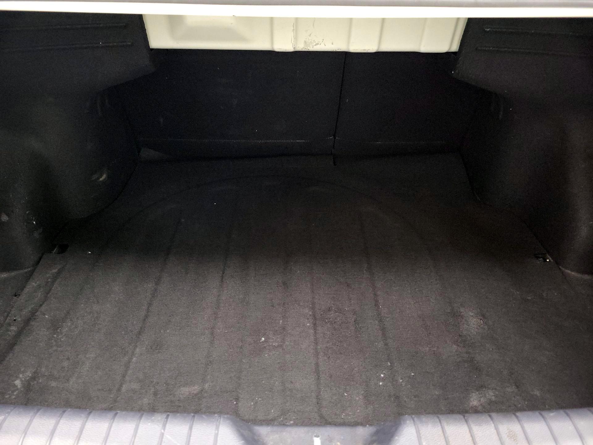 Thumbnail: 2015 Kia Rio - 19