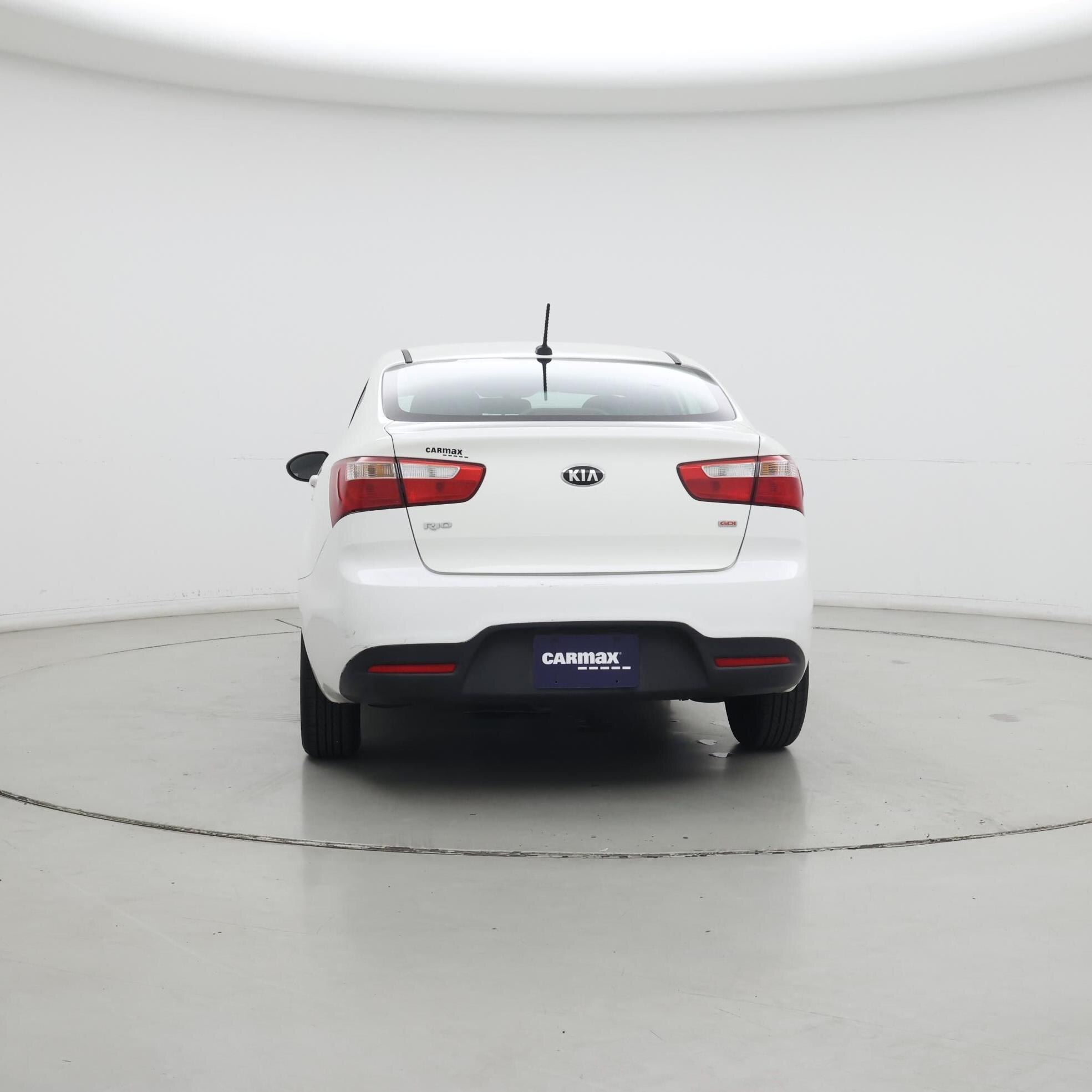 Thumbnail: 2015 Kia Rio - 6