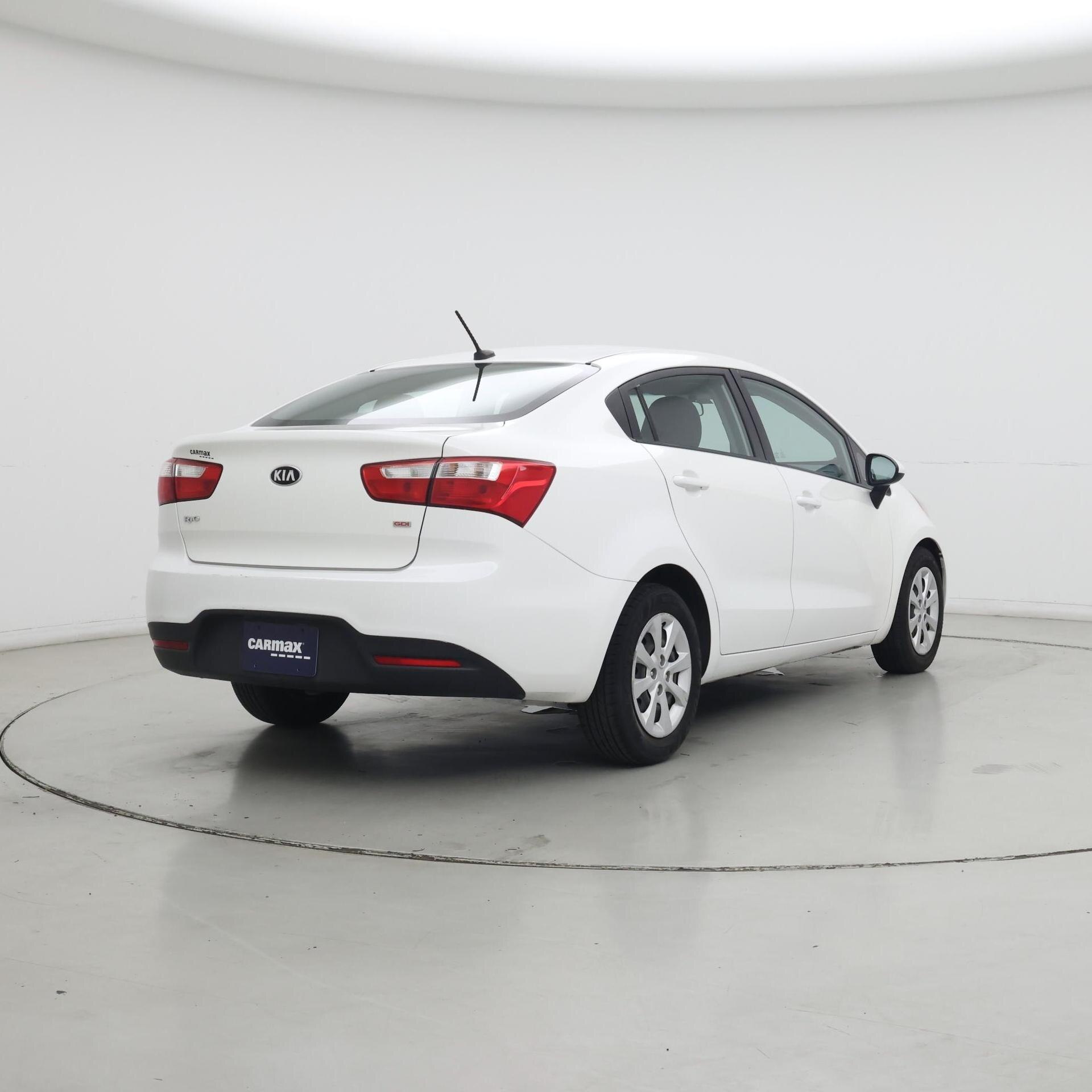 Thumbnail: 2015 Kia Rio - 8