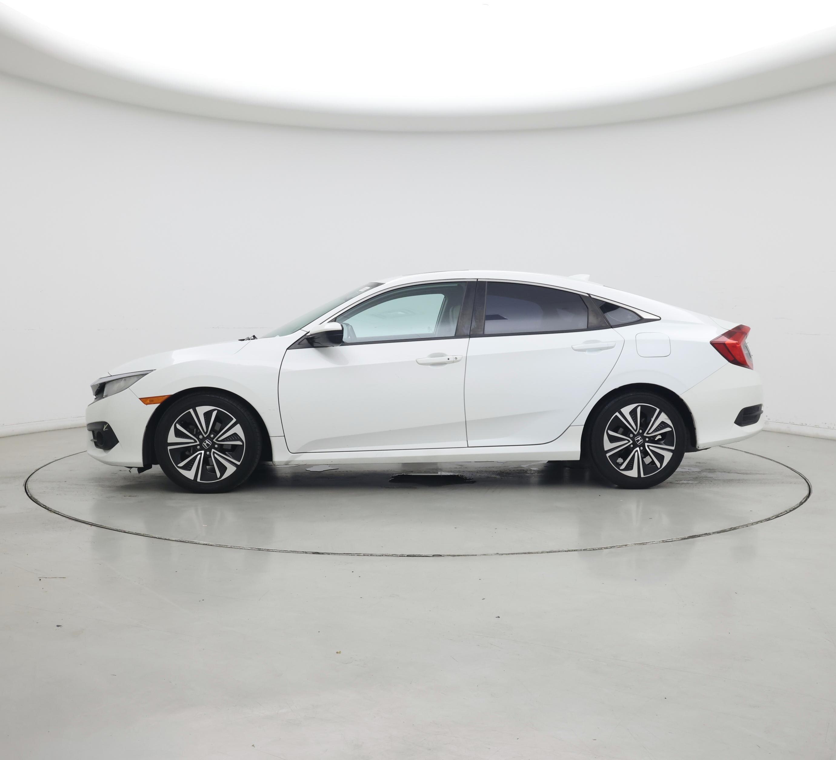Thumbnail: 2016 Honda Civic - 3