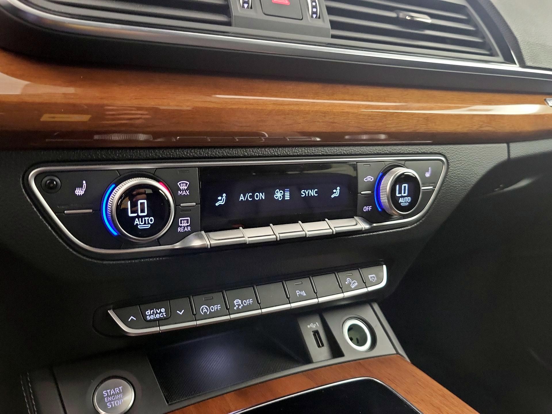 Thumbnail: 2021 Audi Q5 - 16