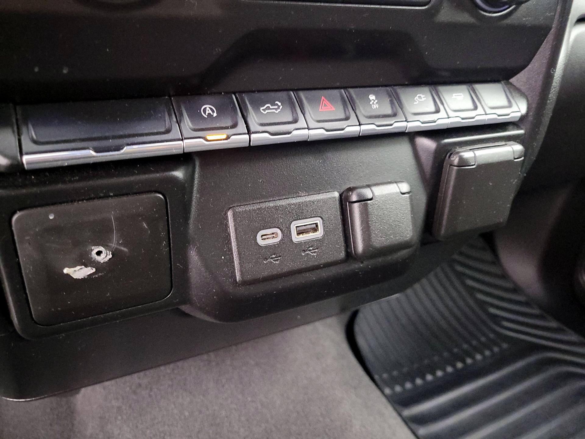 Thumbnail: 2021 Chevrolet Silverado 1500 - 18