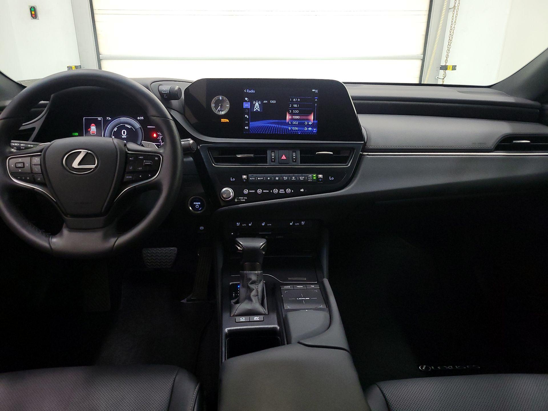 Thumbnail: 2022 Lexus ES - 9