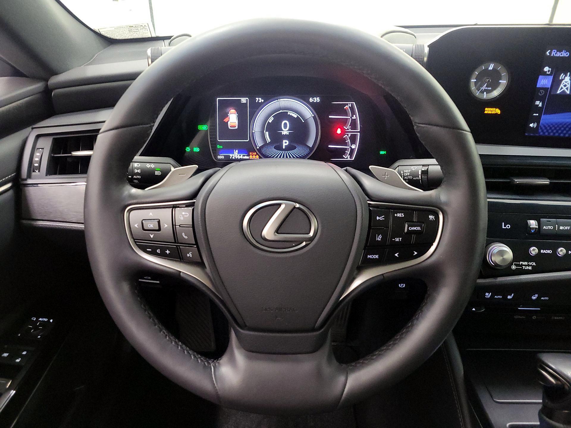 Thumbnail: 2022 Lexus ES - 10