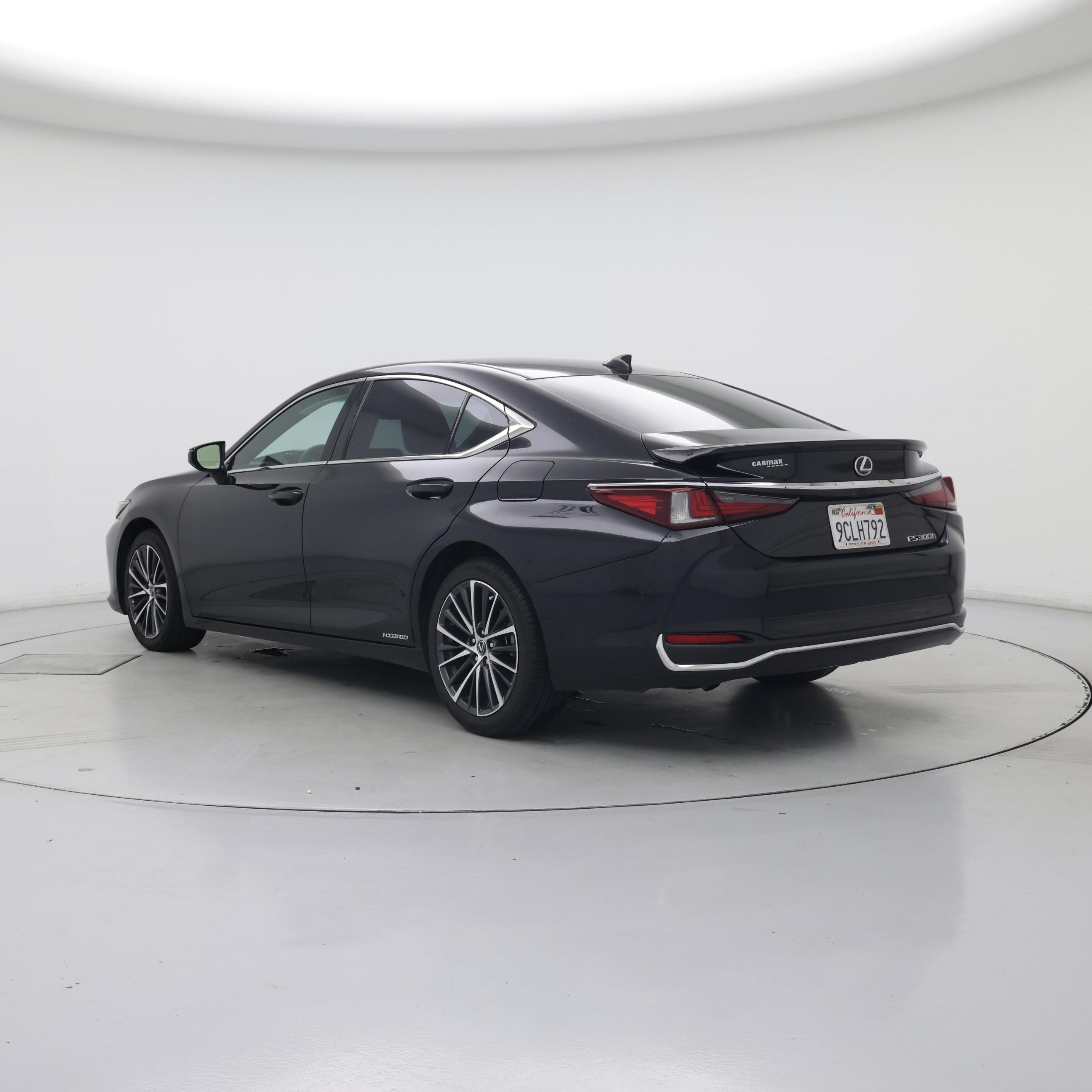 Thumbnail: 2022 Lexus ES - 2