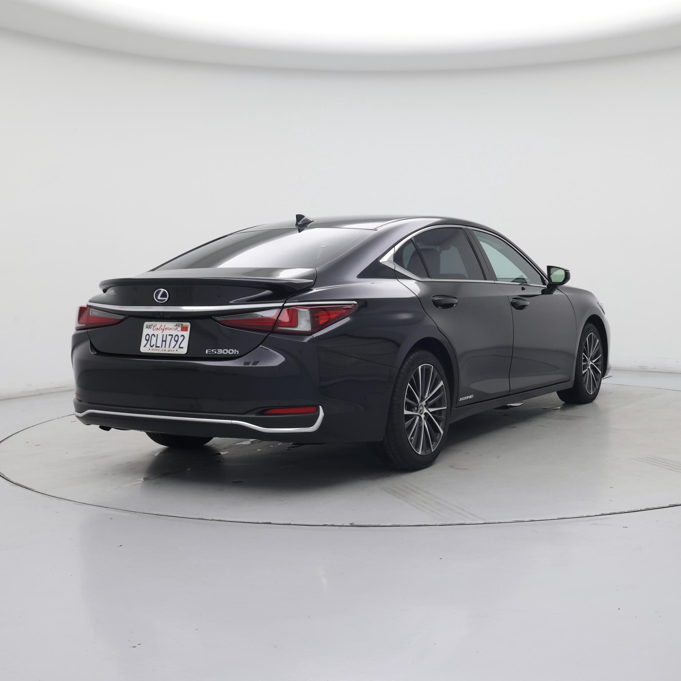 Thumbnail: 2022 Lexus ES - 8