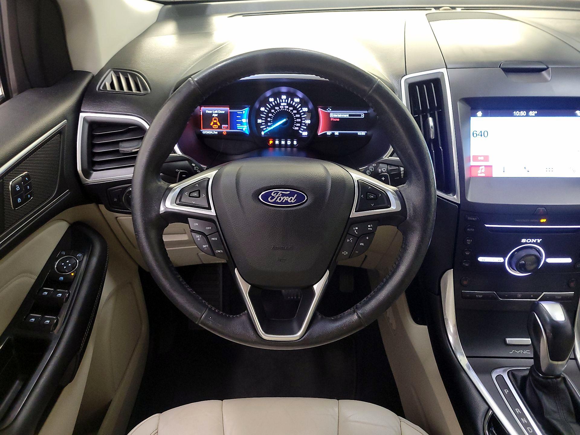 Thumbnail: 2016 Ford Edge - 10