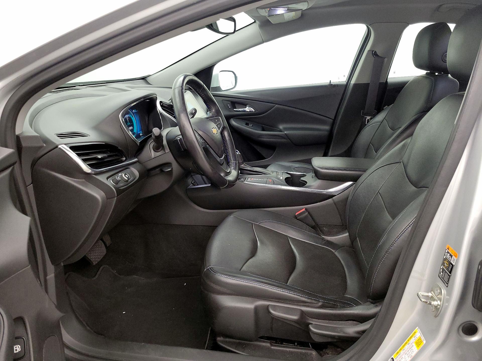 Thumbnail: 2016 Chevrolet Volt - 11