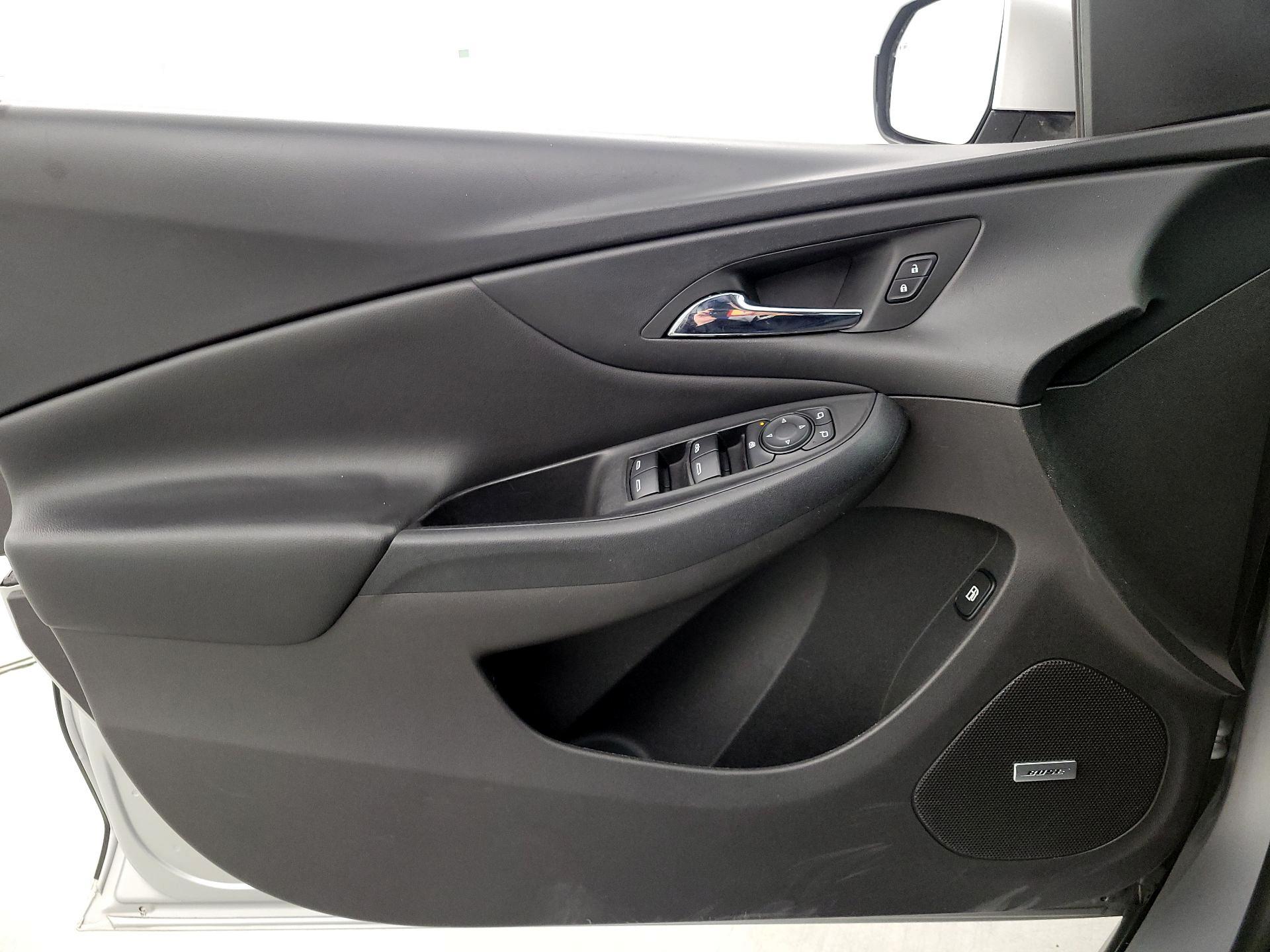 Thumbnail: 2016 Chevrolet Volt - 12